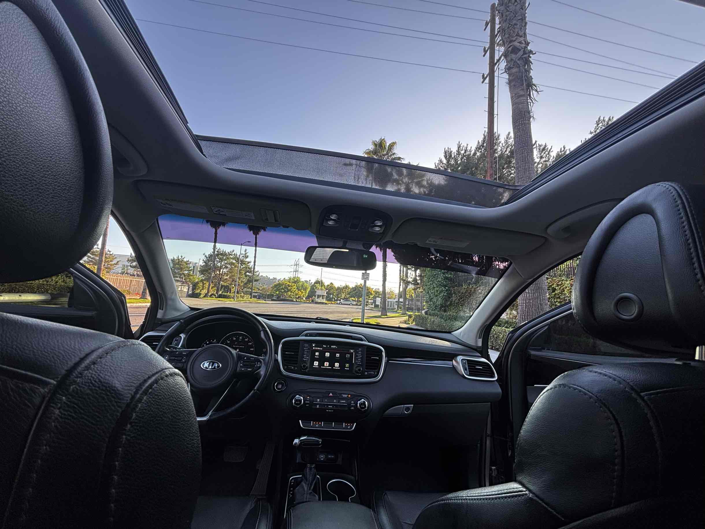 2016 Kia Sorento SX photo 28