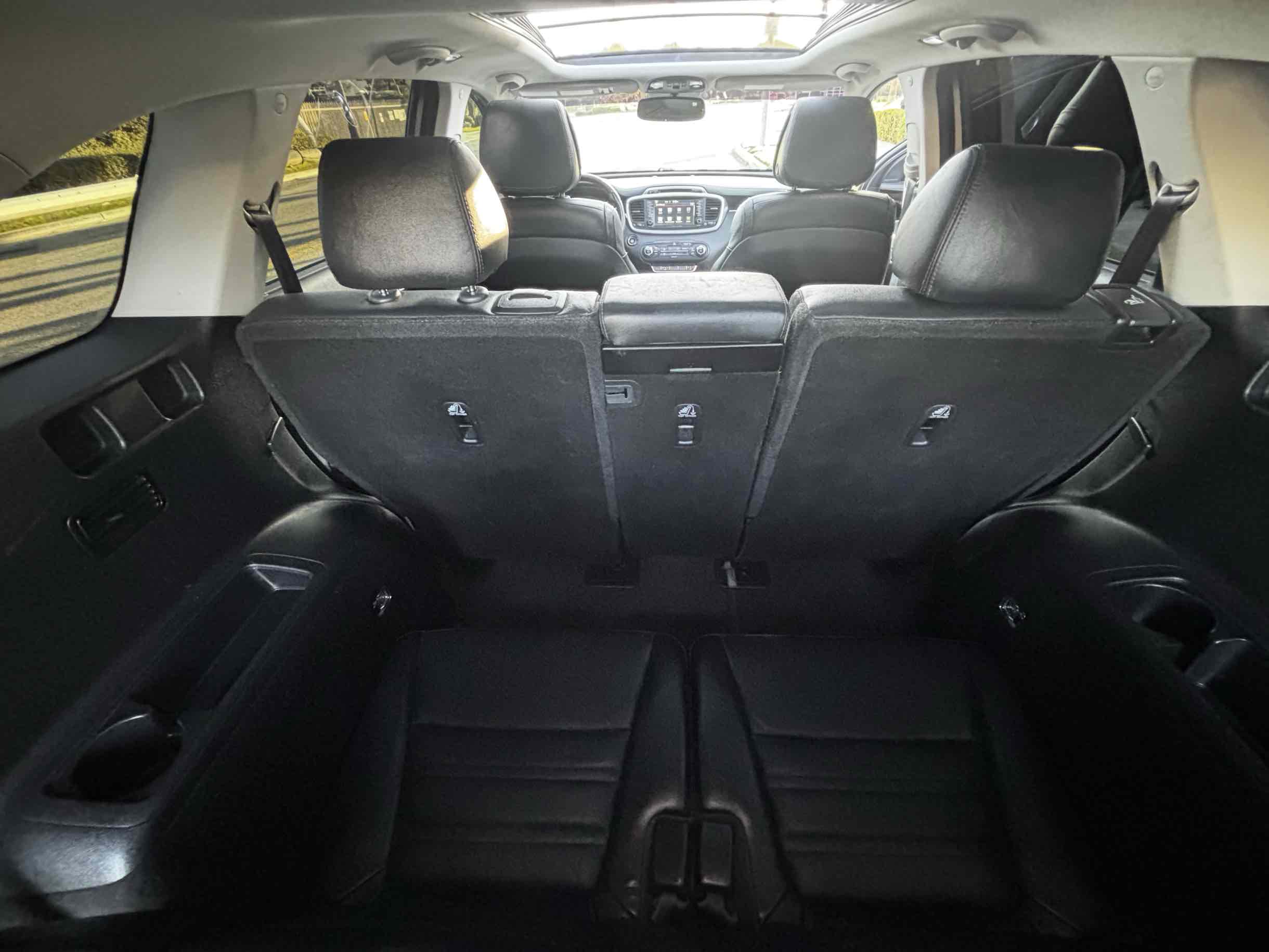 2016 Kia Sorento SX photo 33