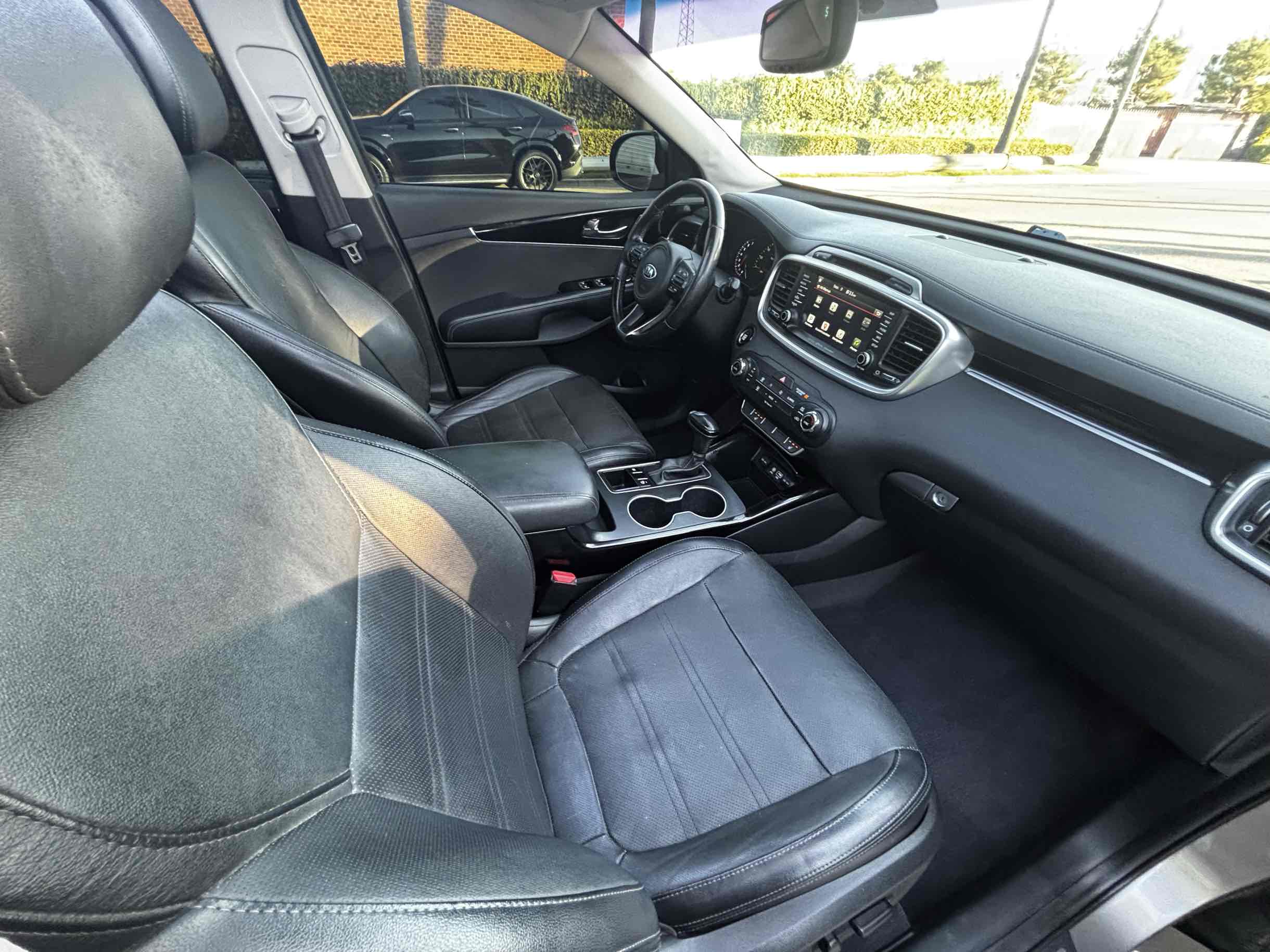 2016 Kia Sorento SX photo 44