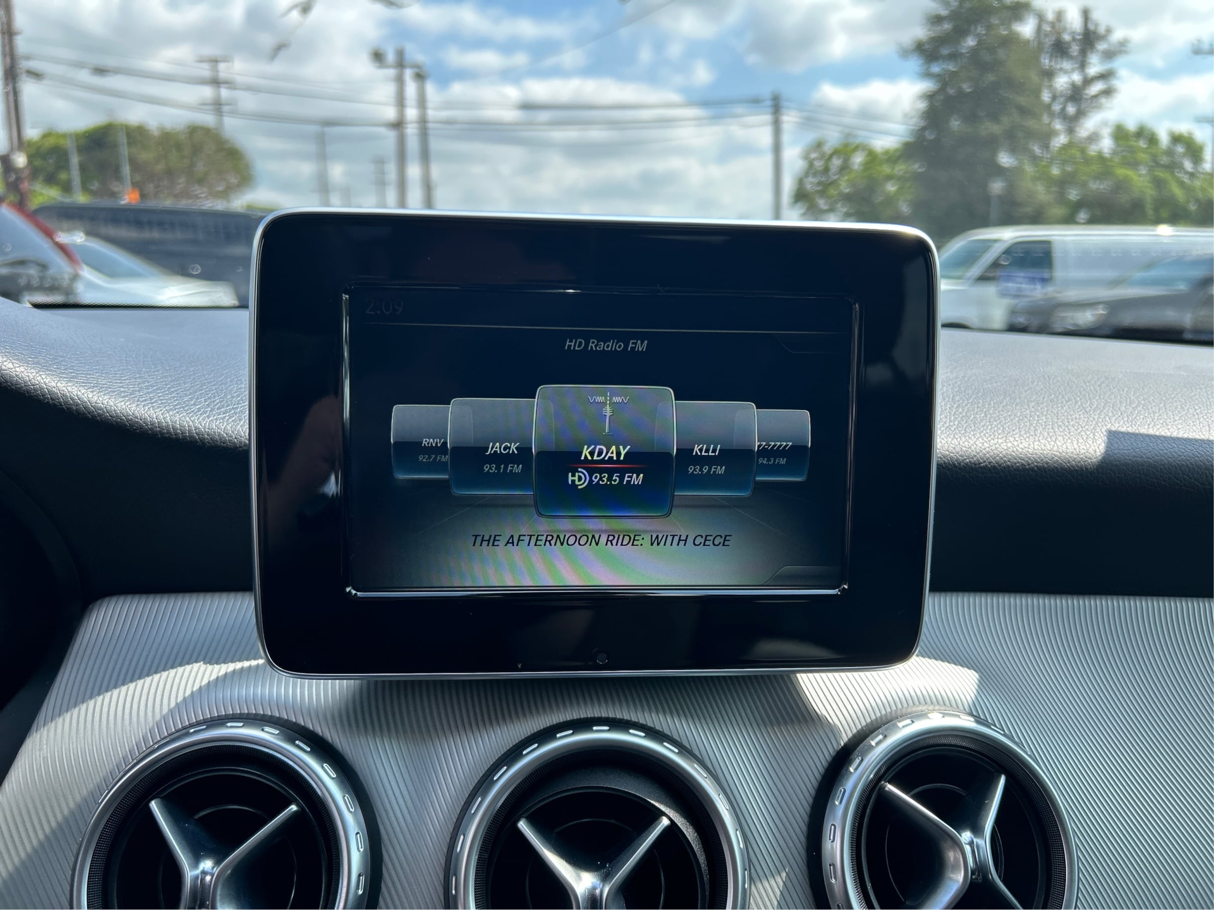 2016 Mercedes Benz GLA 250 photo 60