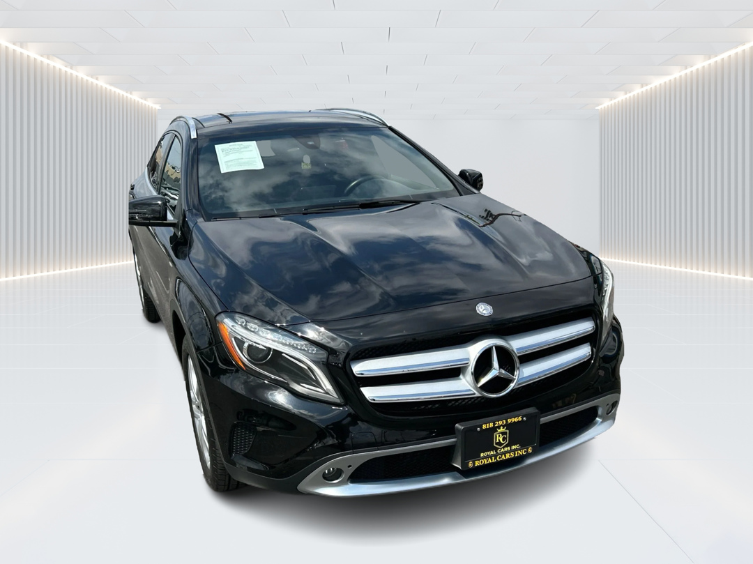 2016 Mercedes Benz GLA 250 photo 2