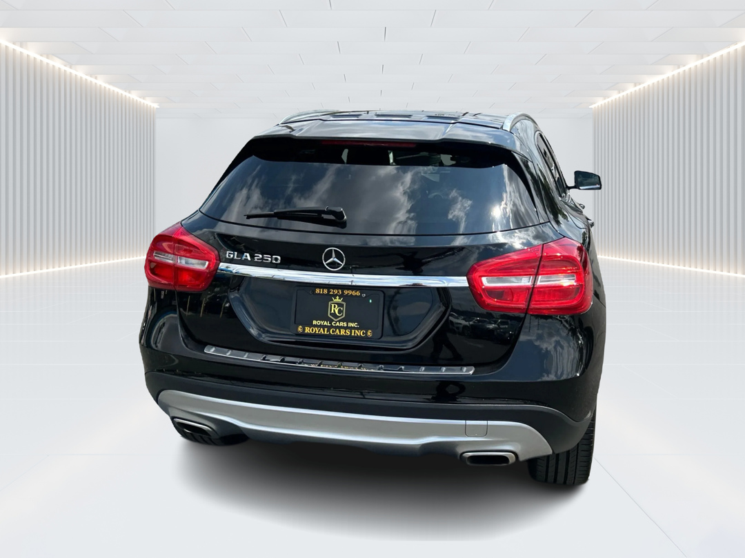 2016 Mercedes Benz GLA 250 photo 5