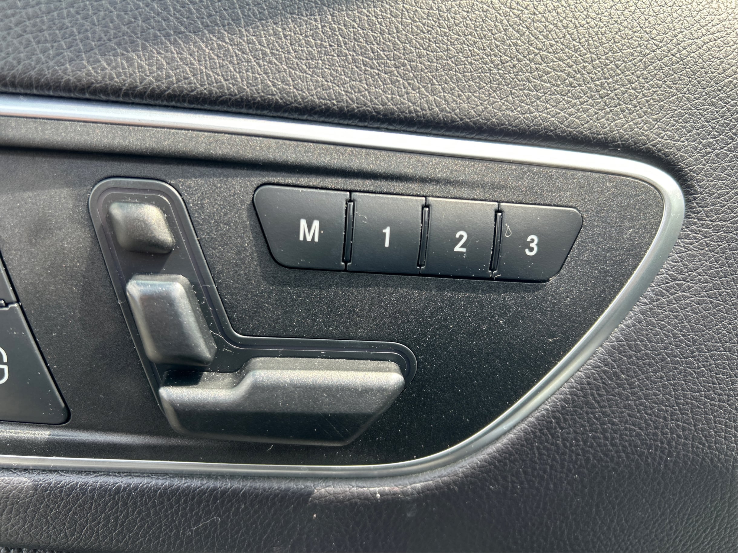2016 Mercedes Benz GLA 250 photo 21