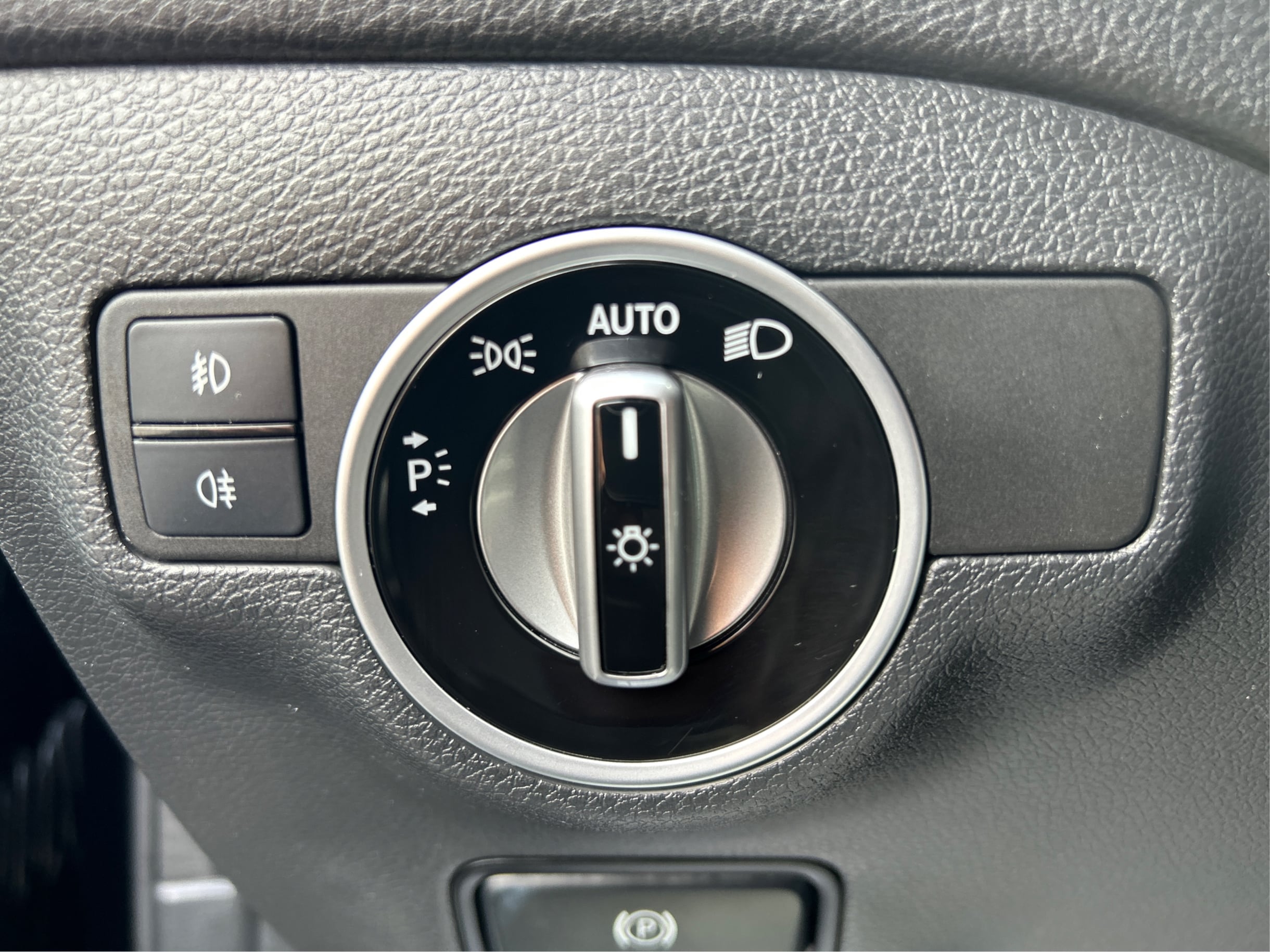 2016 Mercedes Benz GLA 250 photo 20