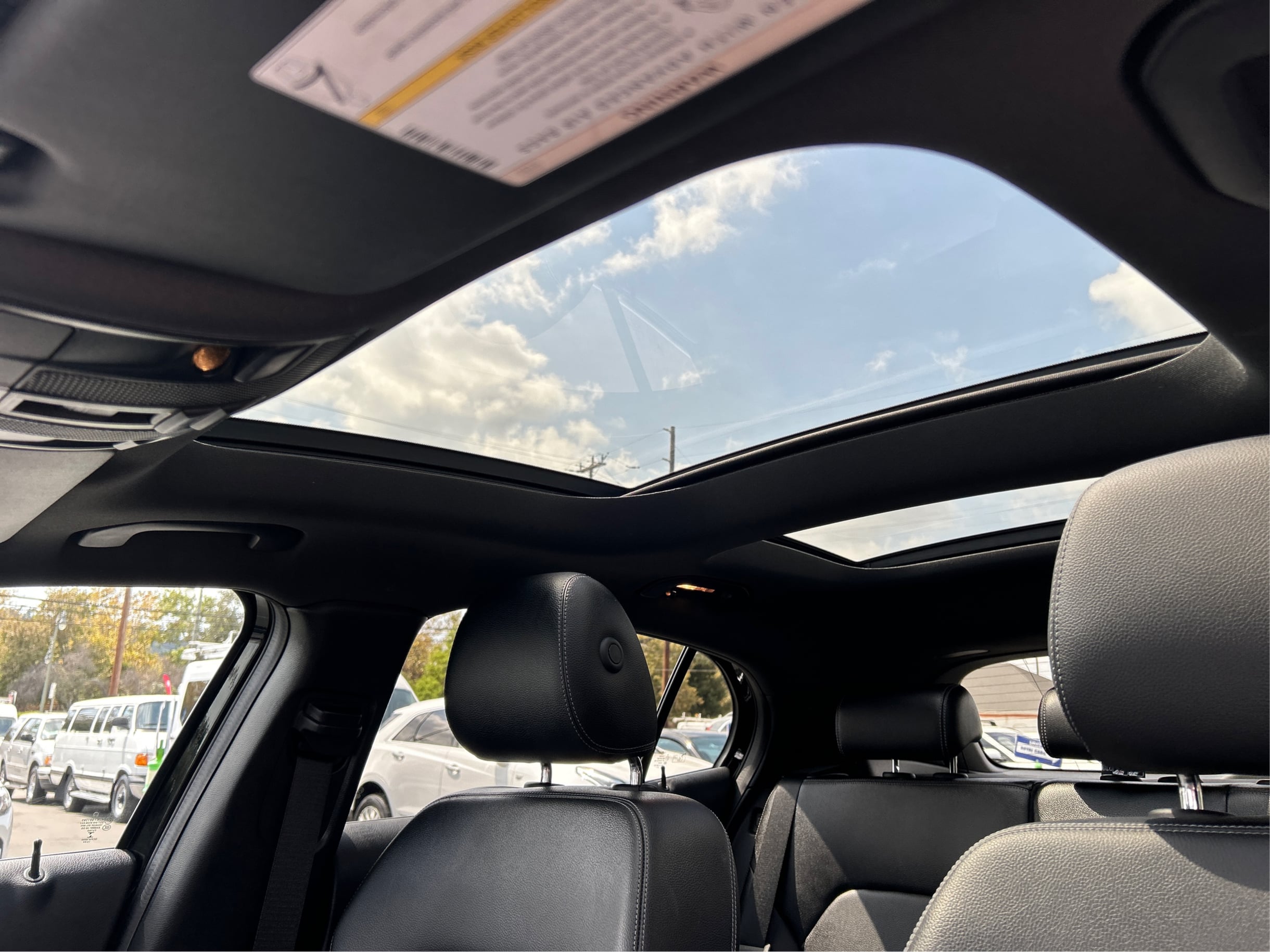2016 Mercedes Benz GLA 250 photo 25