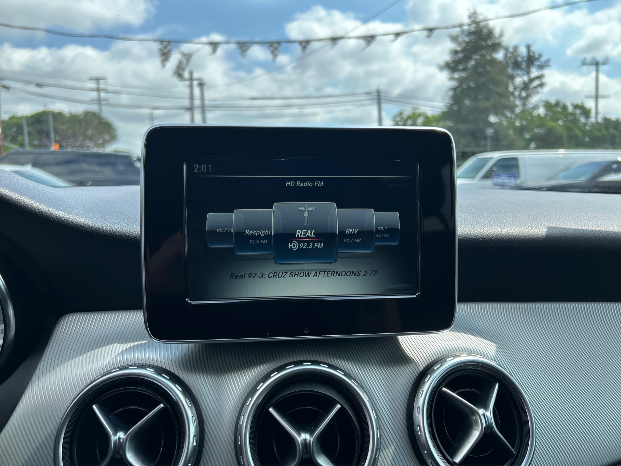 2016 Mercedes Benz GLA 250 photo 15