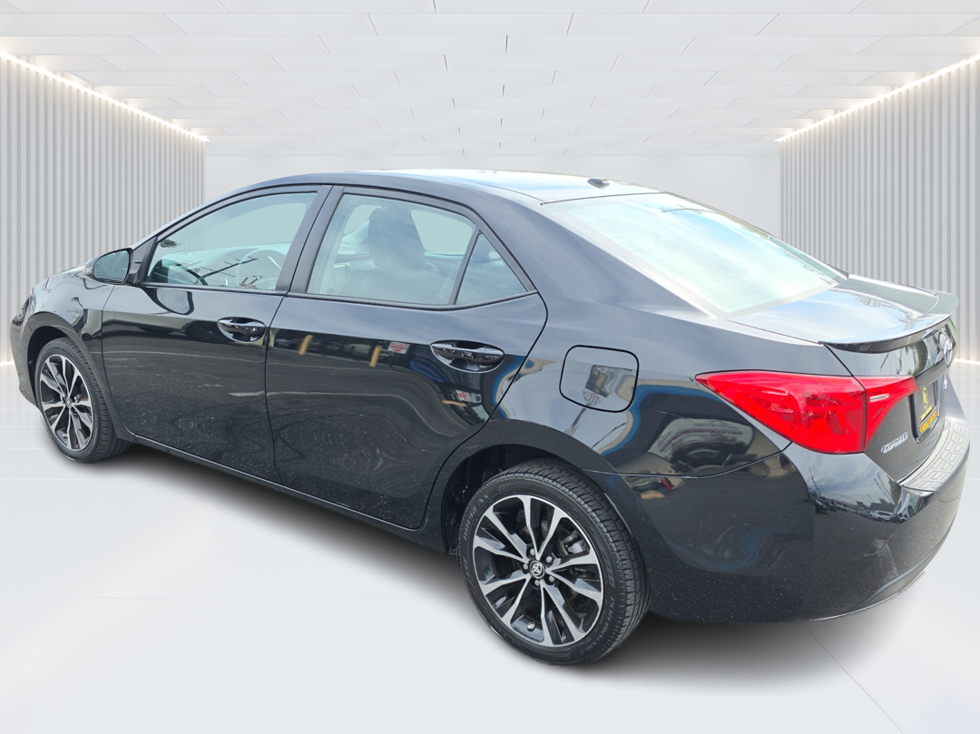 2017 Toyota Corolla SE photo 7