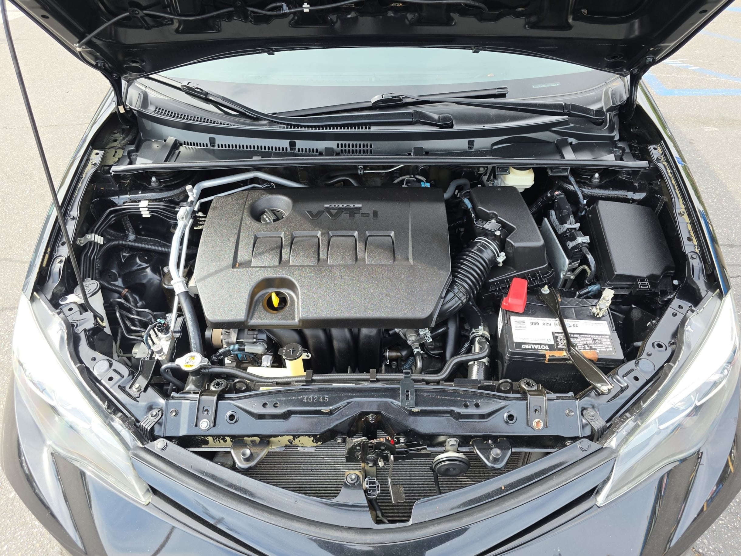 2017 Toyota Corolla SE photo 42