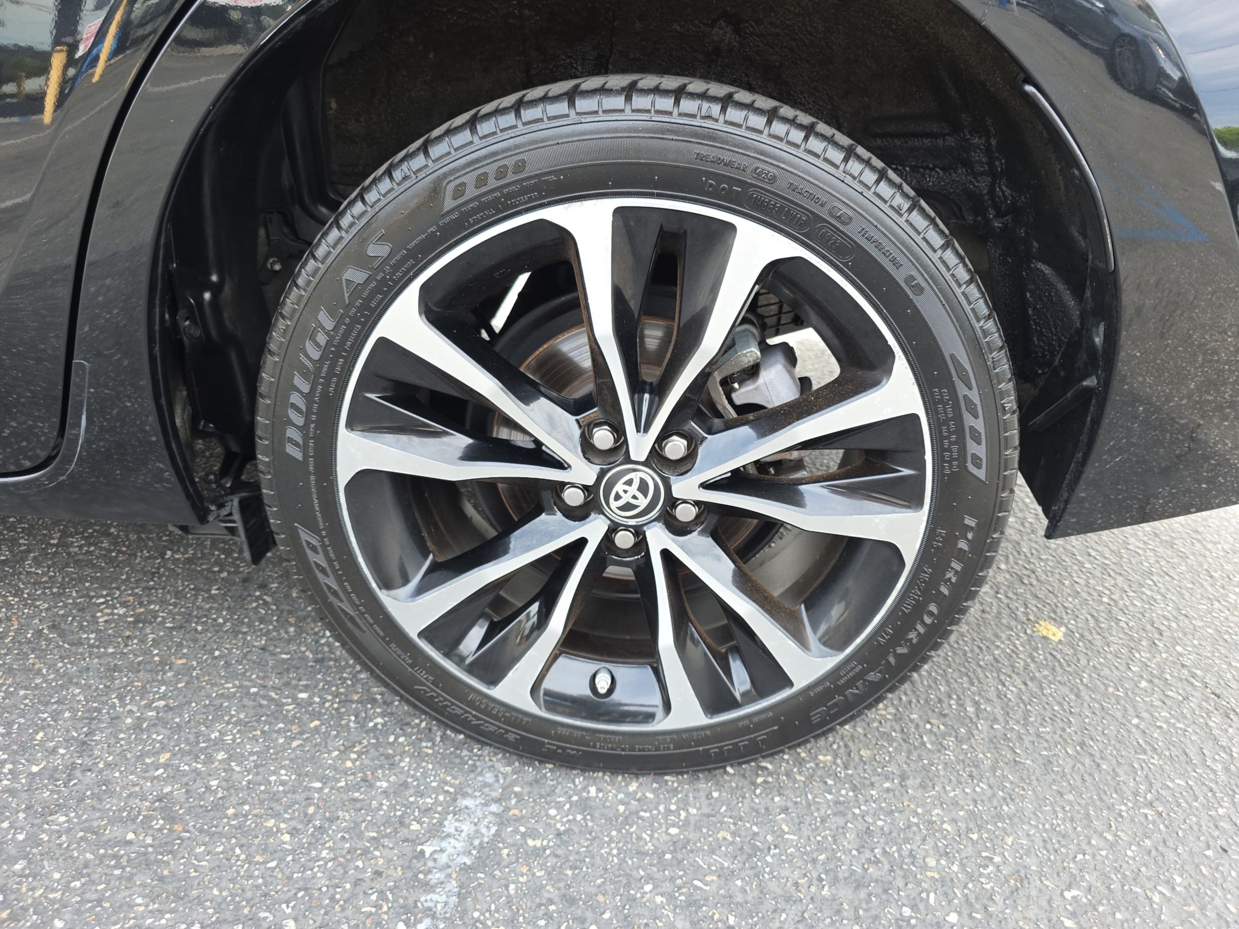 2017 Toyota Corolla SE photo 45