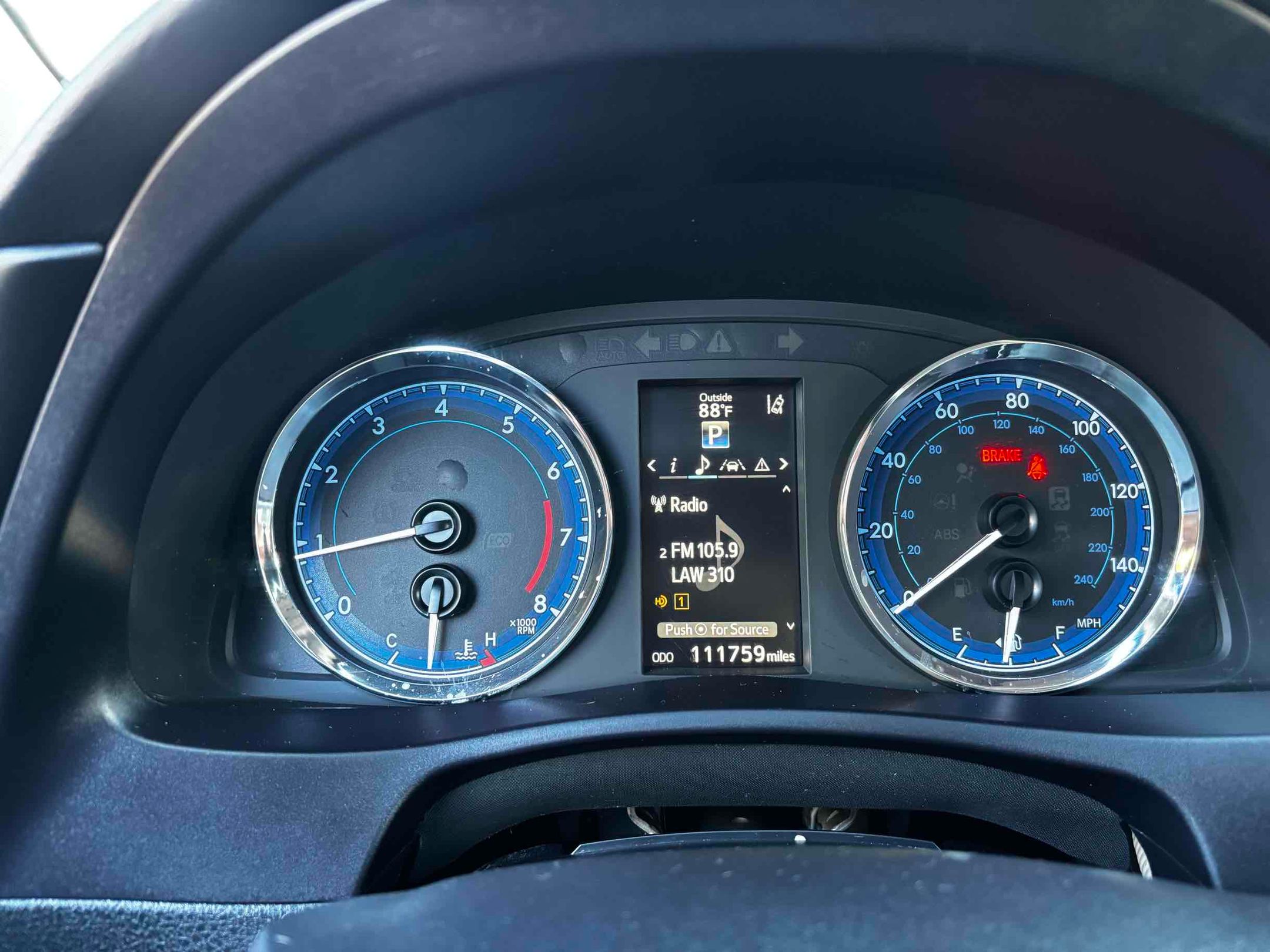 2017 Toyota Corolla SE photo 28