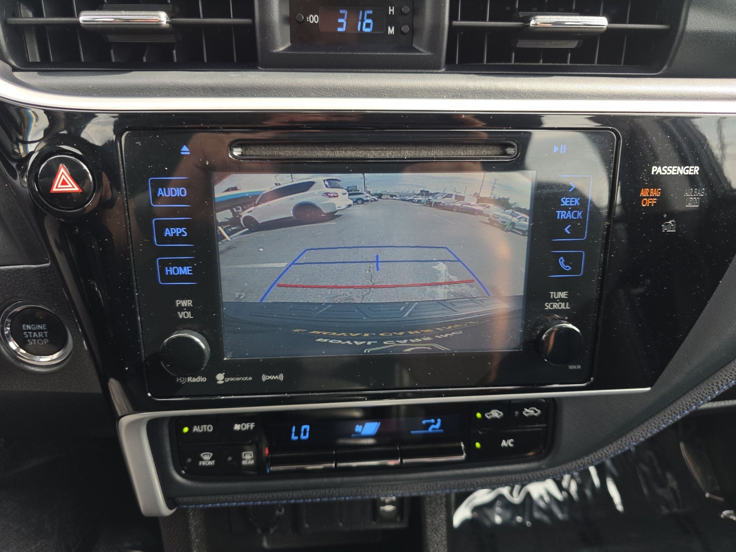 2017 Toyota Corolla SE photo 51