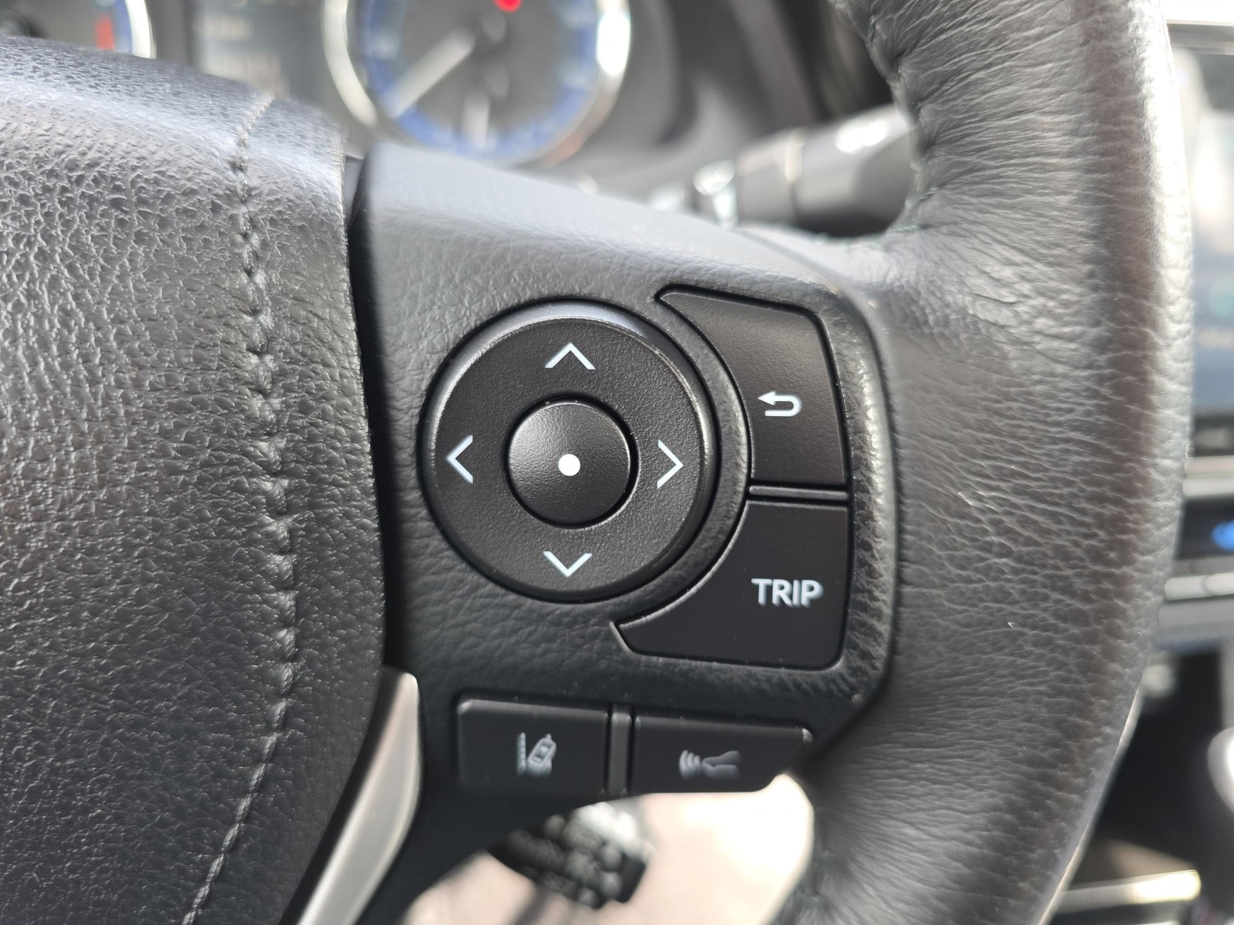 2017 Toyota Corolla SE photo 55