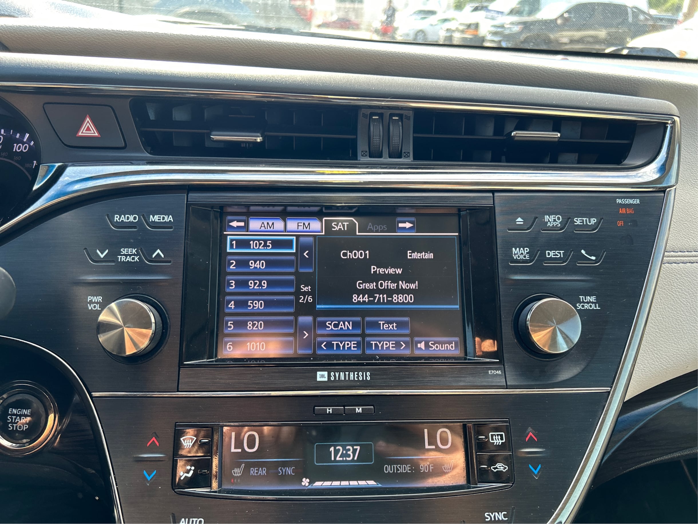 2013 Toyota Avalon Limited photo 12