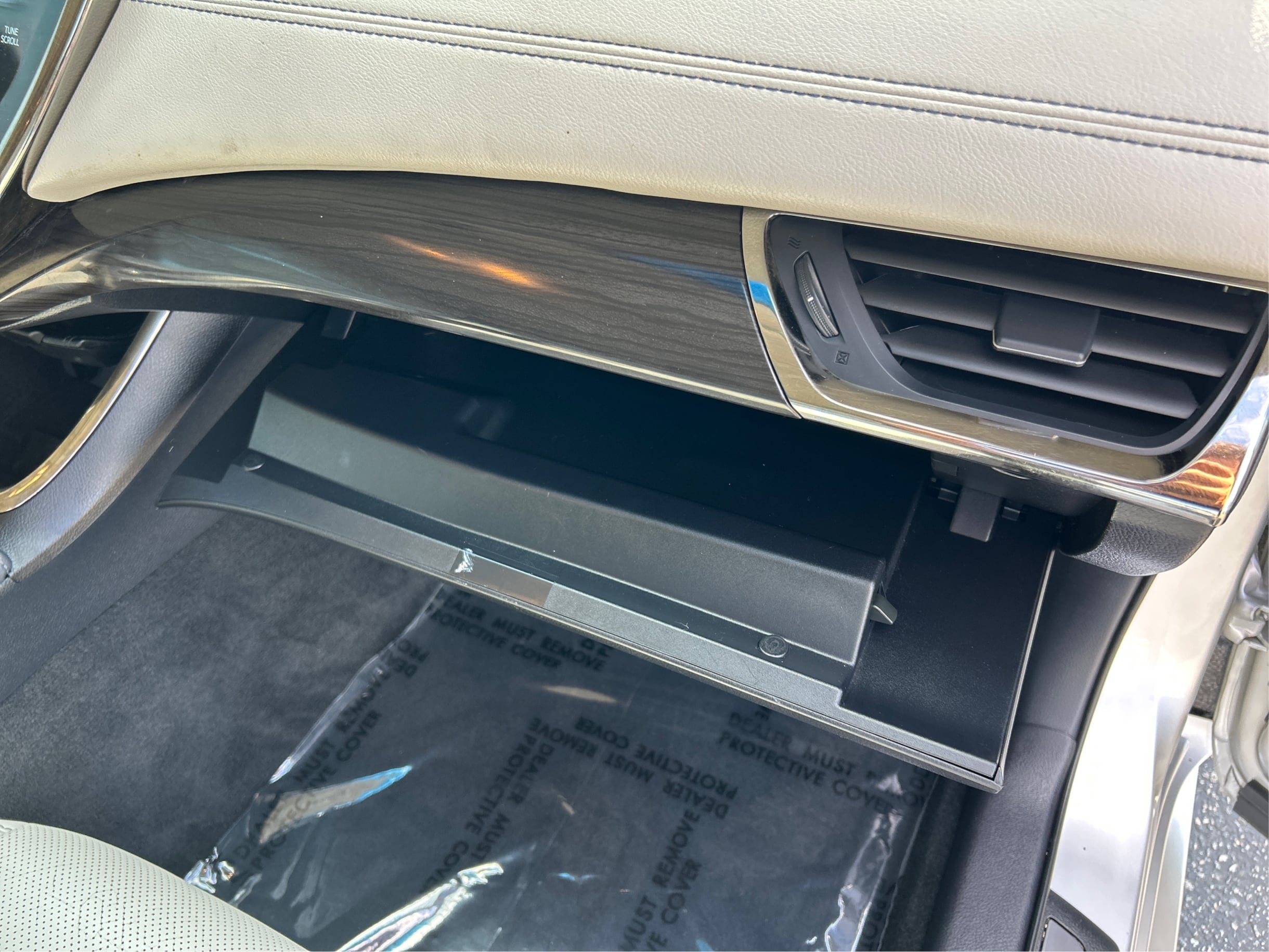 2013 Toyota Avalon Limited photo 43