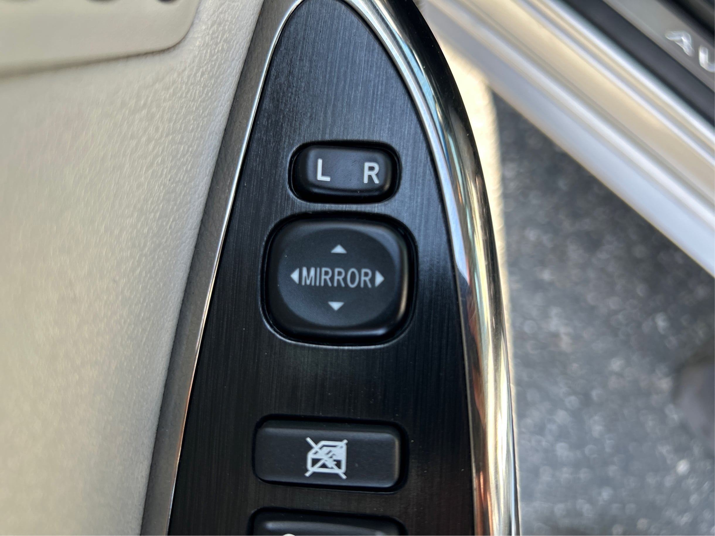 2013 Toyota Avalon Limited photo 46