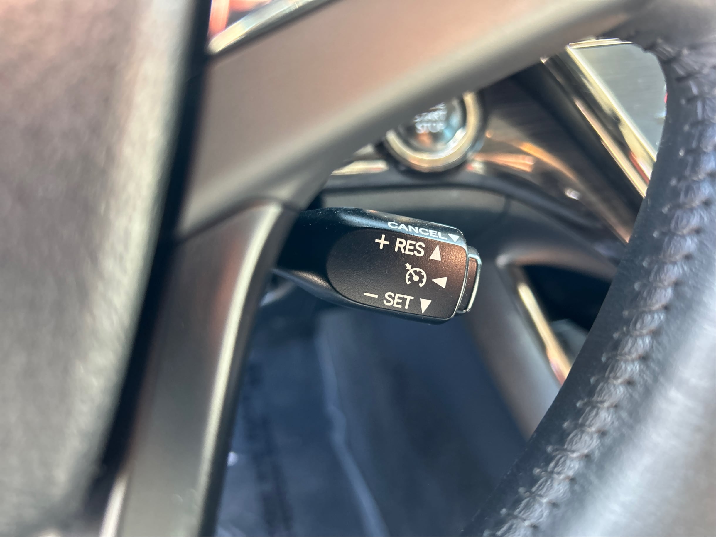 2013 Toyota Avalon Limited photo 48