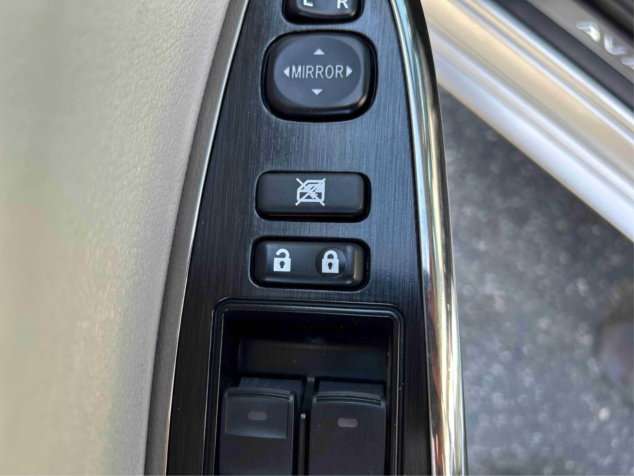2013 Toyota Avalon Limited photo 45