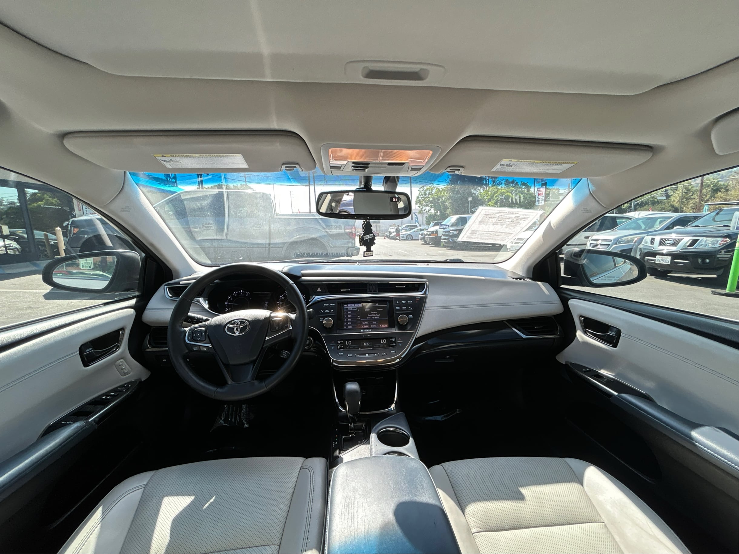 2013 Toyota Avalon Limited photo 35