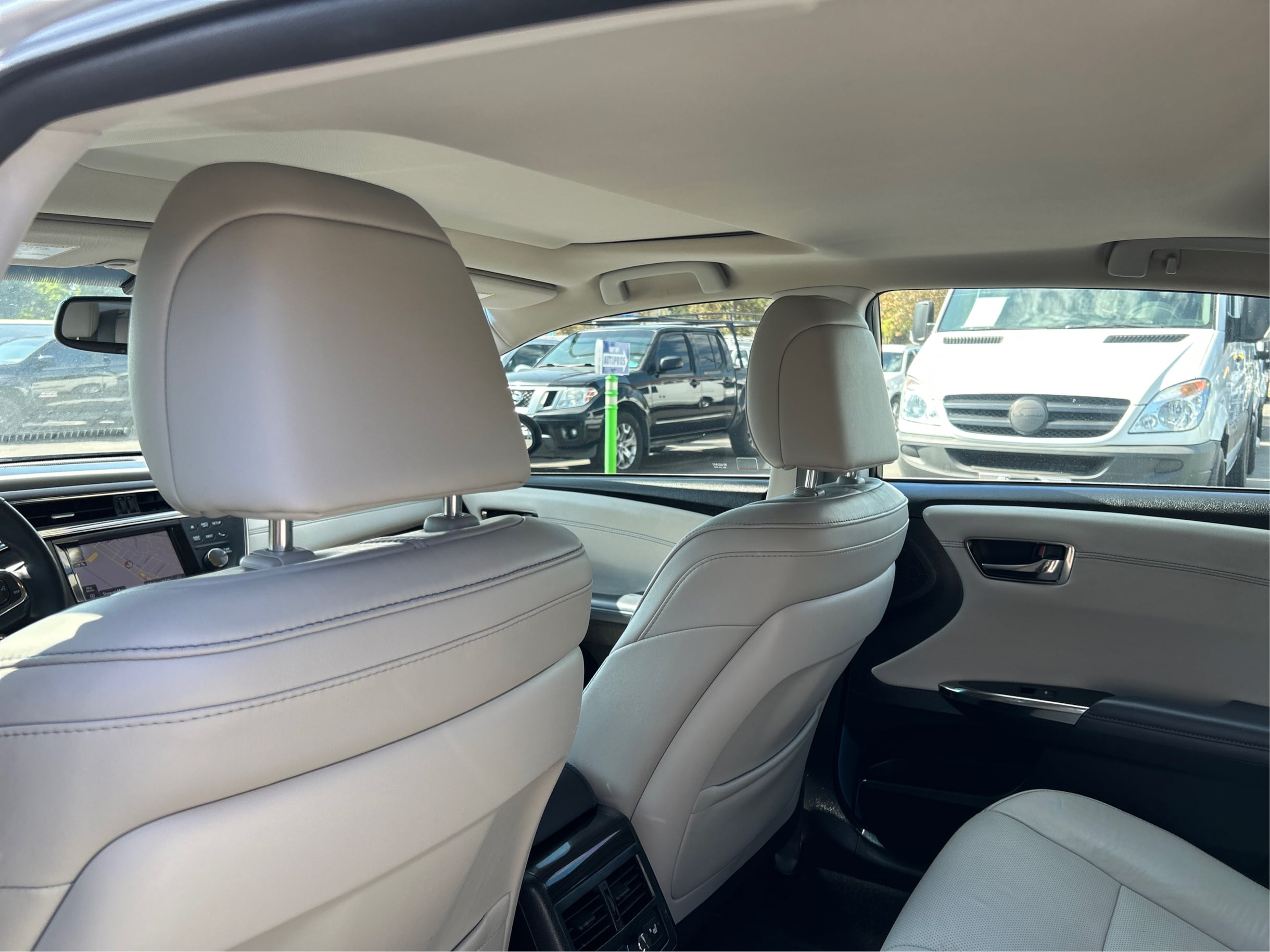 2013 Toyota Avalon Limited photo 19