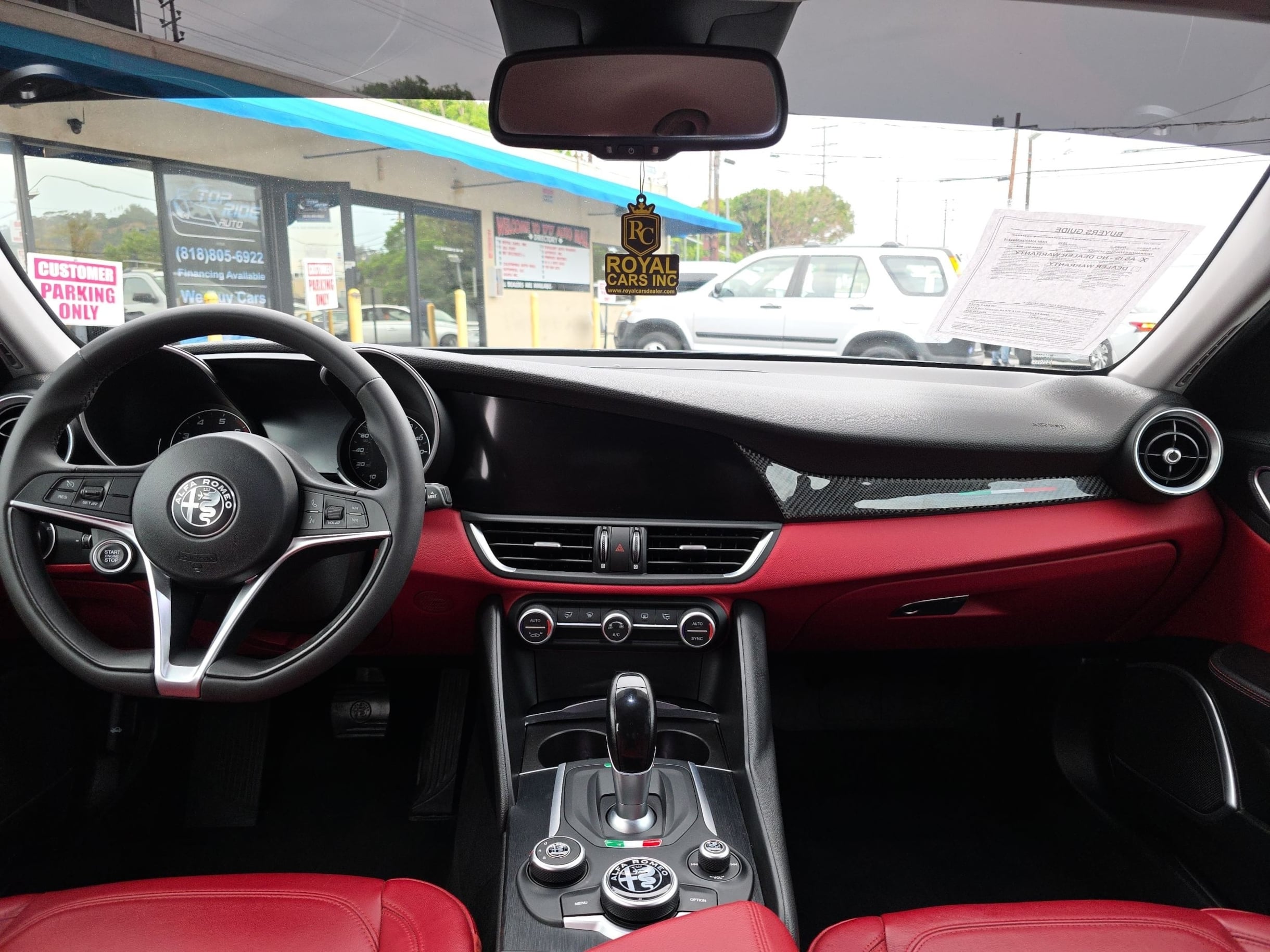 2019 Alfa Romeo Giulia Sport photo 38