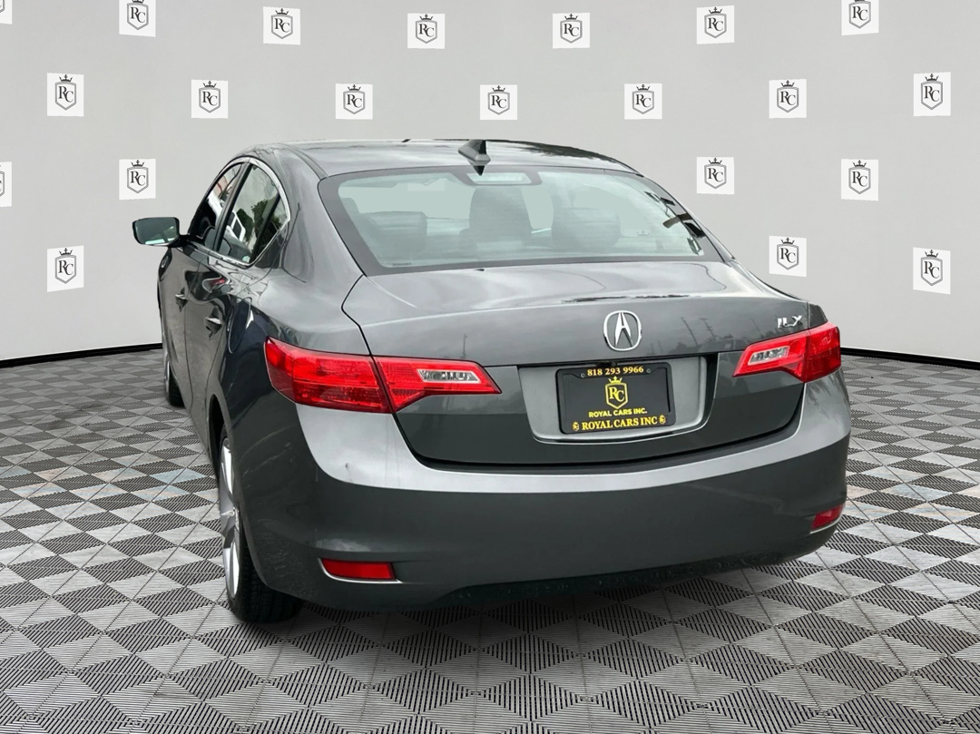 2014 Acura ILX 2.0L photo 7