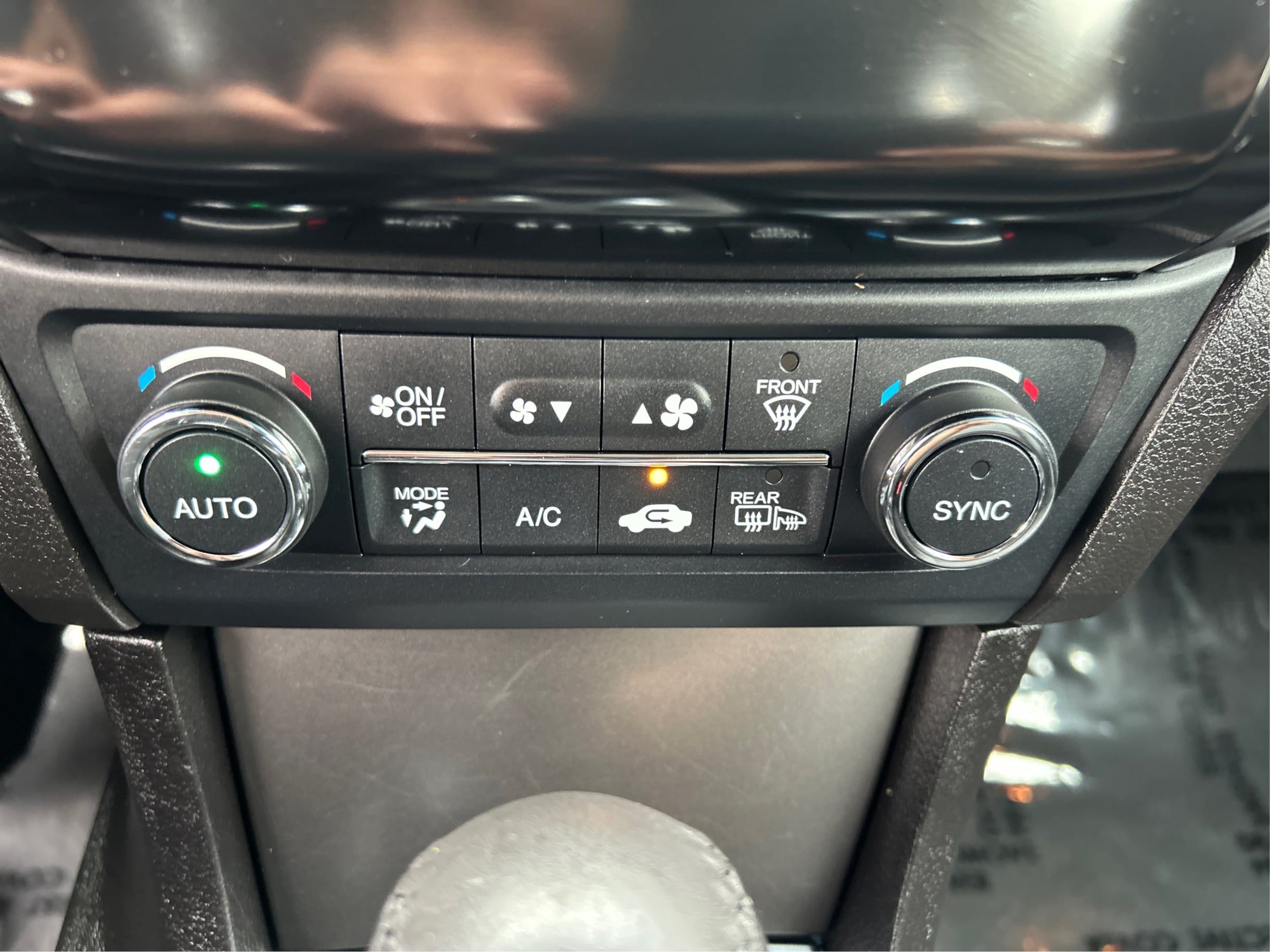 2014 Acura ILX 2.0L photo 42