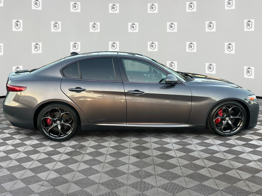 2018 Alfa Romeo Giulia Ti Sport photo 4