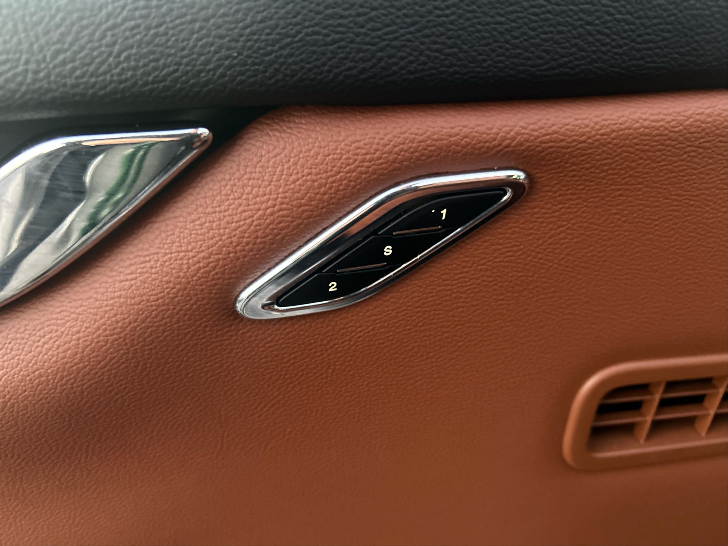 2016 Maserati Quattroporte S - Photo 28