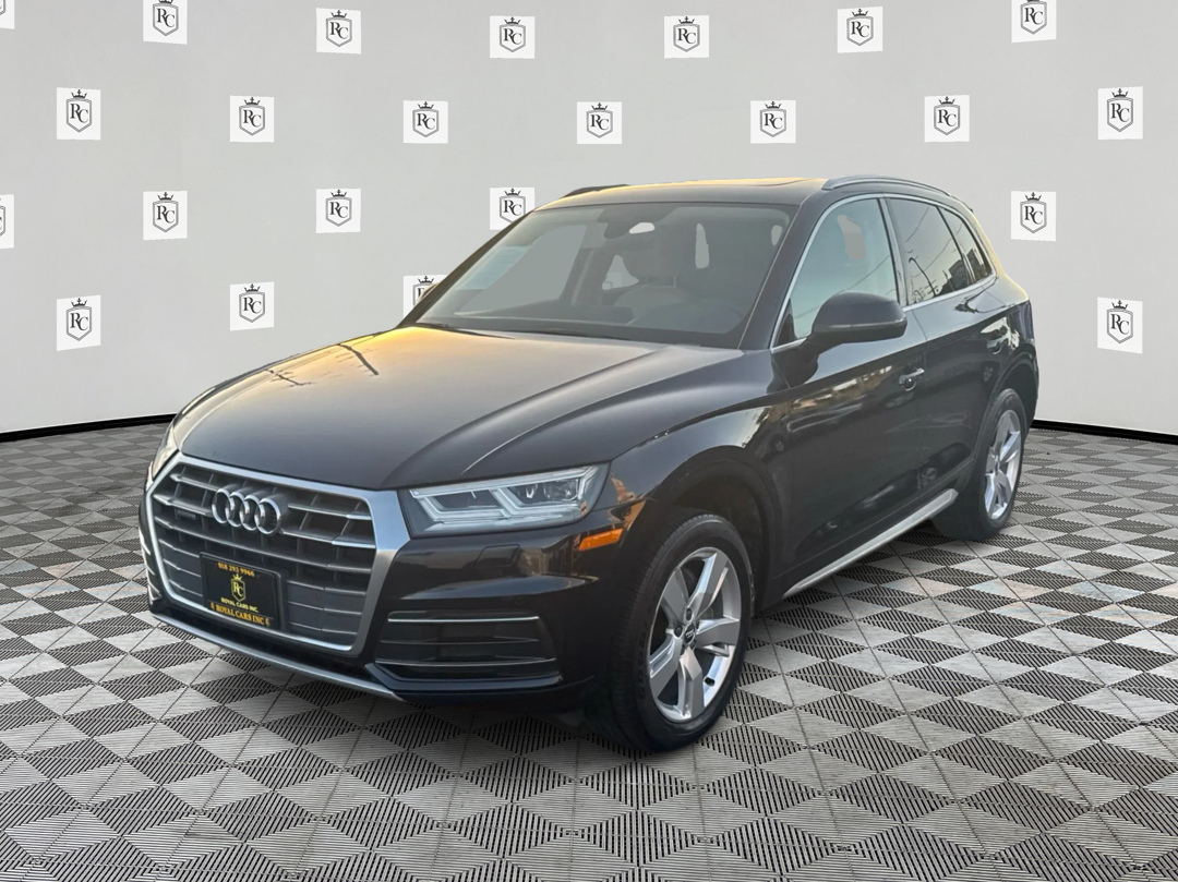 2018 Audi Q5 2.0T quattro S tronic Premium Plus's photo