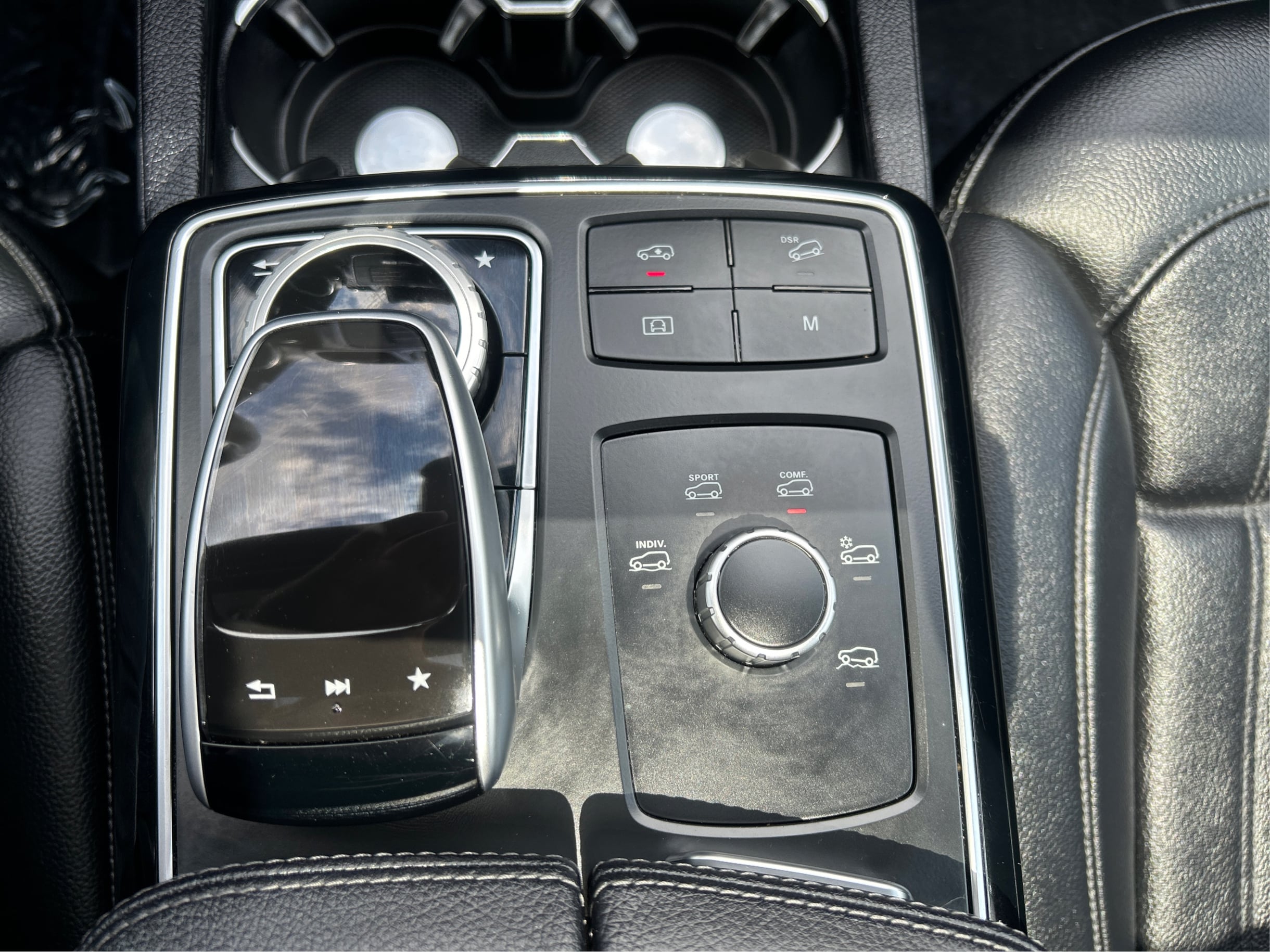 Photo 67 of this Mercedes-Benz GLS 450