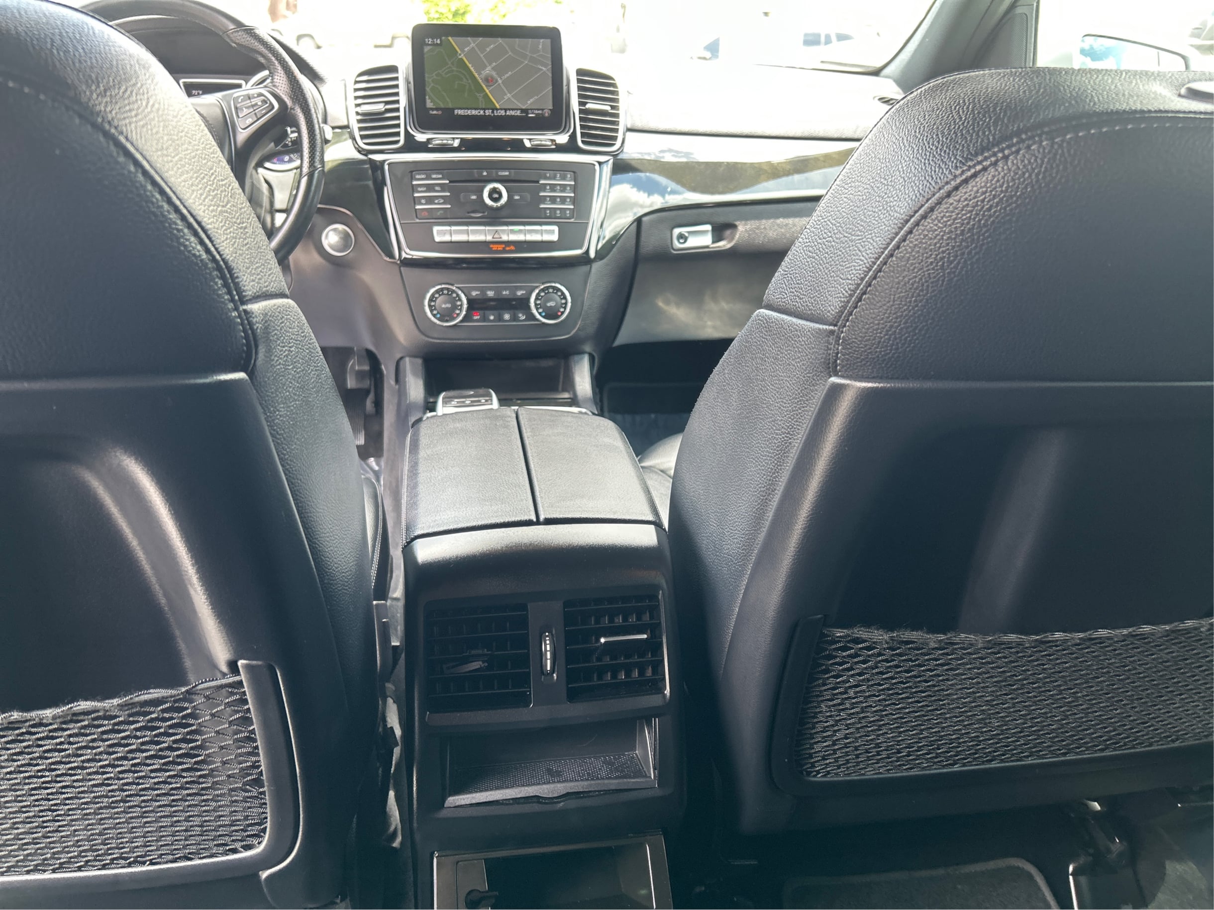 Photo 25 of this Mercedes-Benz GLS 450