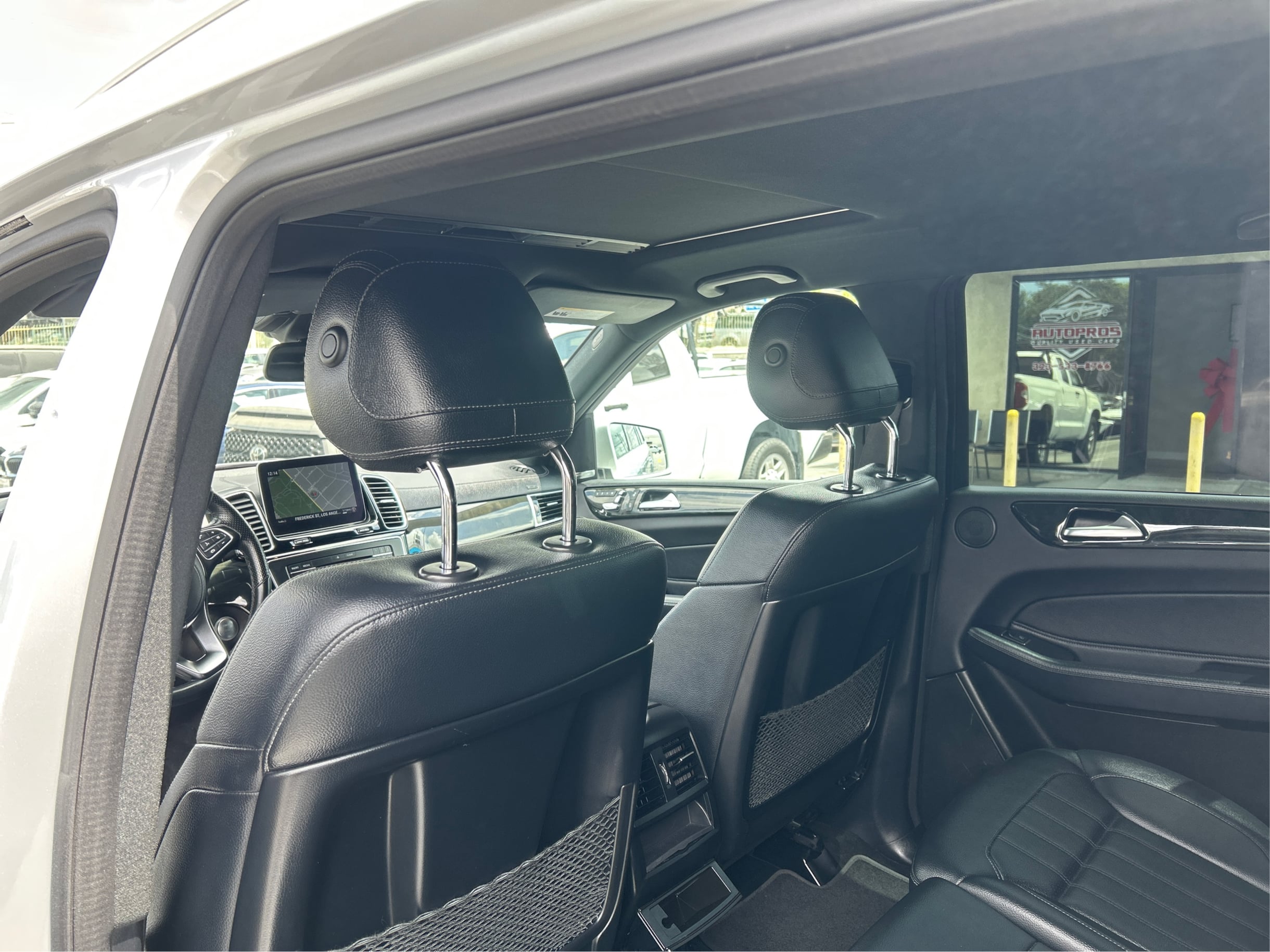 Photo 24 of this Mercedes-Benz GLS 450