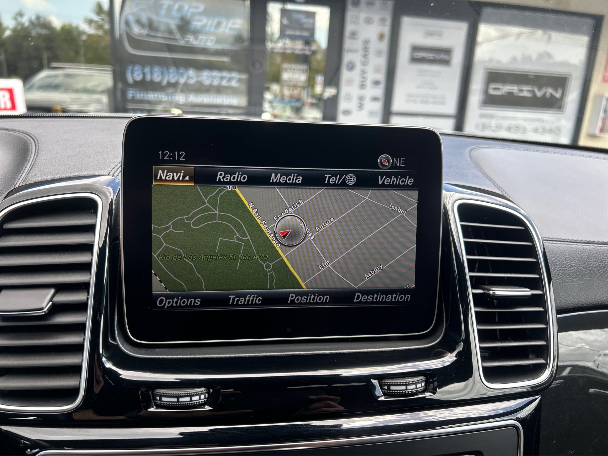 Photo 16 of this Mercedes-Benz GLS 450