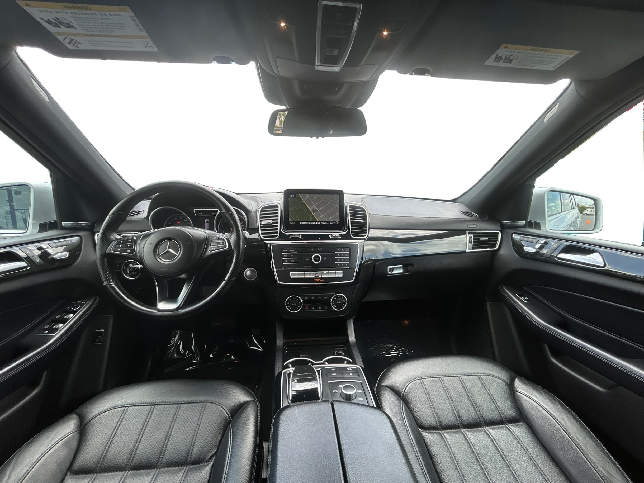 Photo 14 of this Mercedes-Benz GLS 450