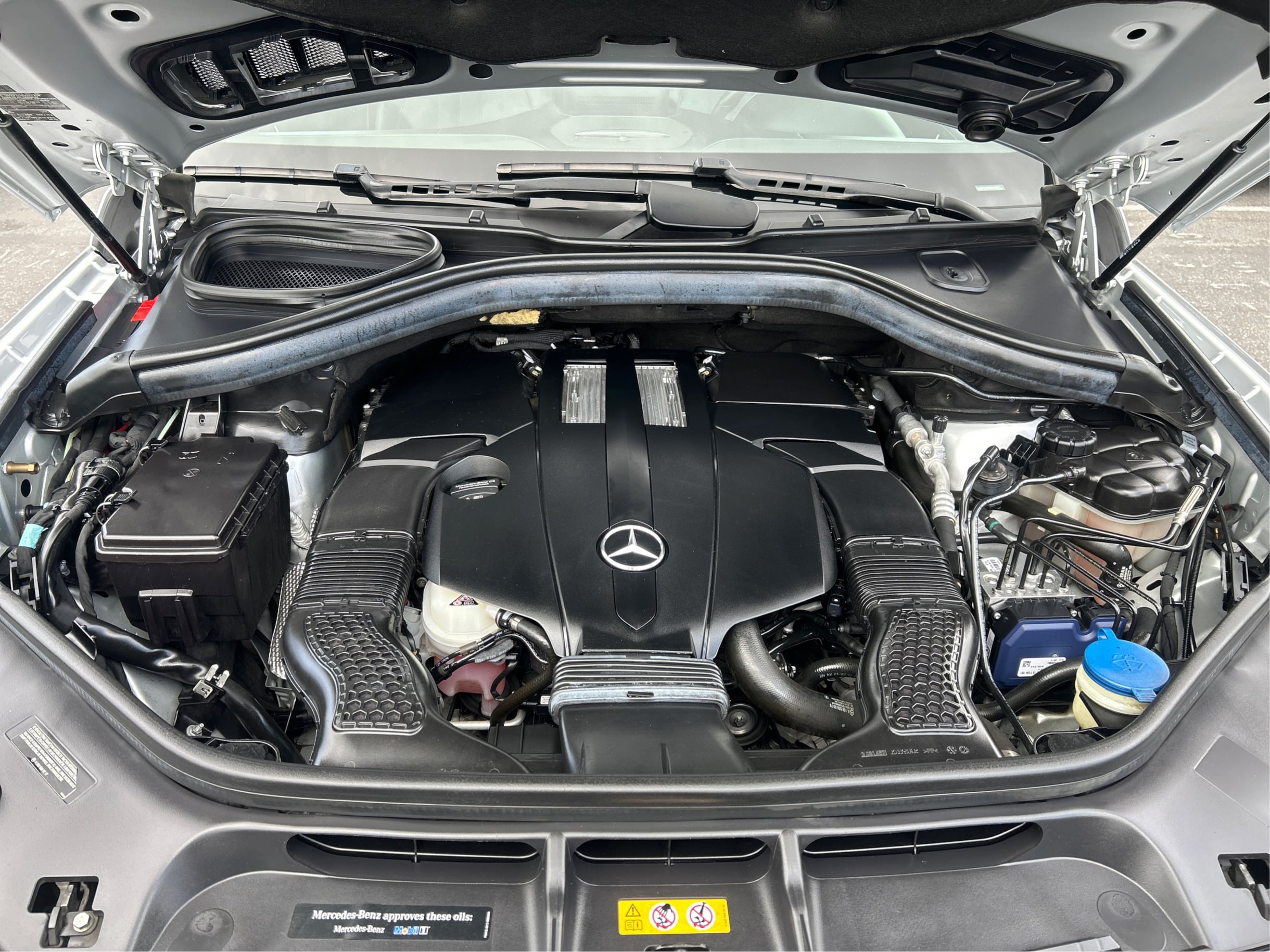 Photo 31 of this Mercedes-Benz GLS 450