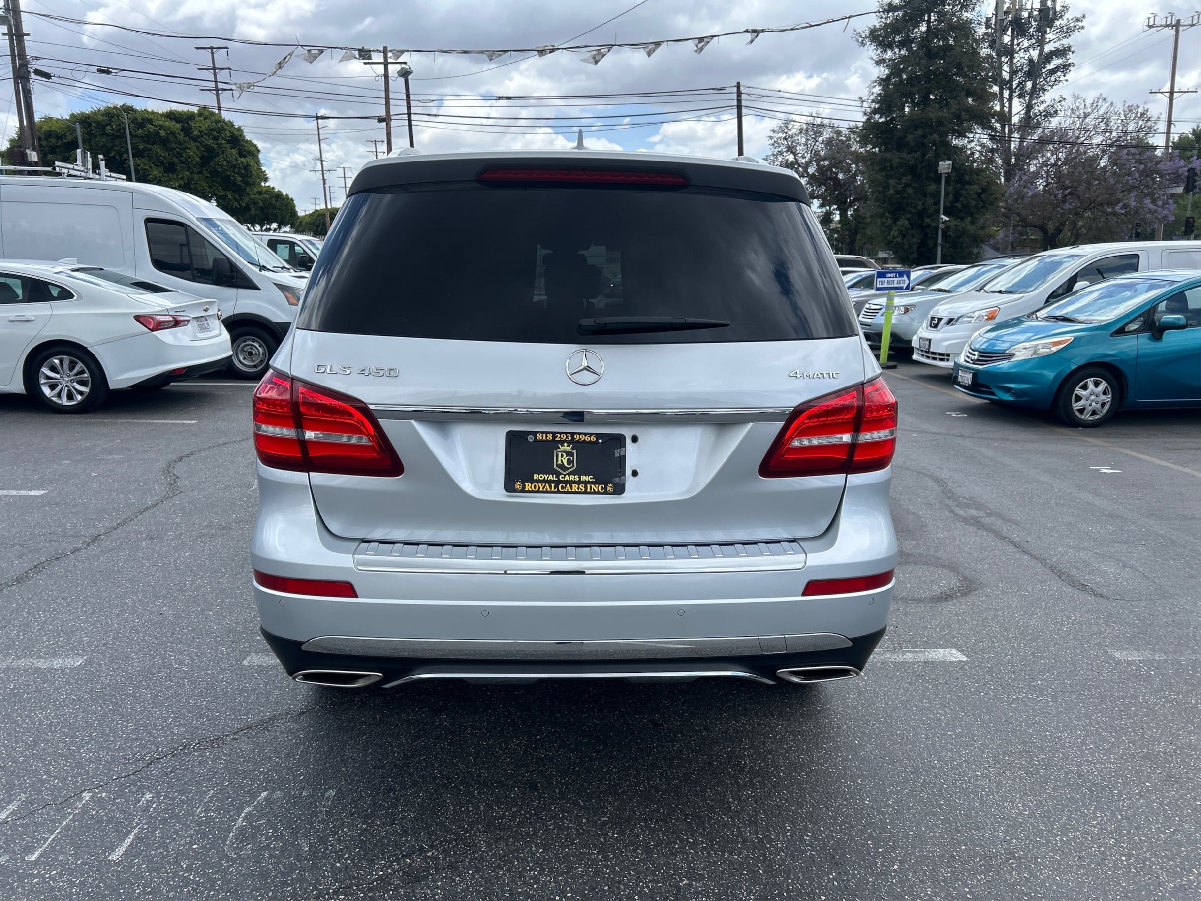 Photo 32 of this Mercedes-Benz GLS 450