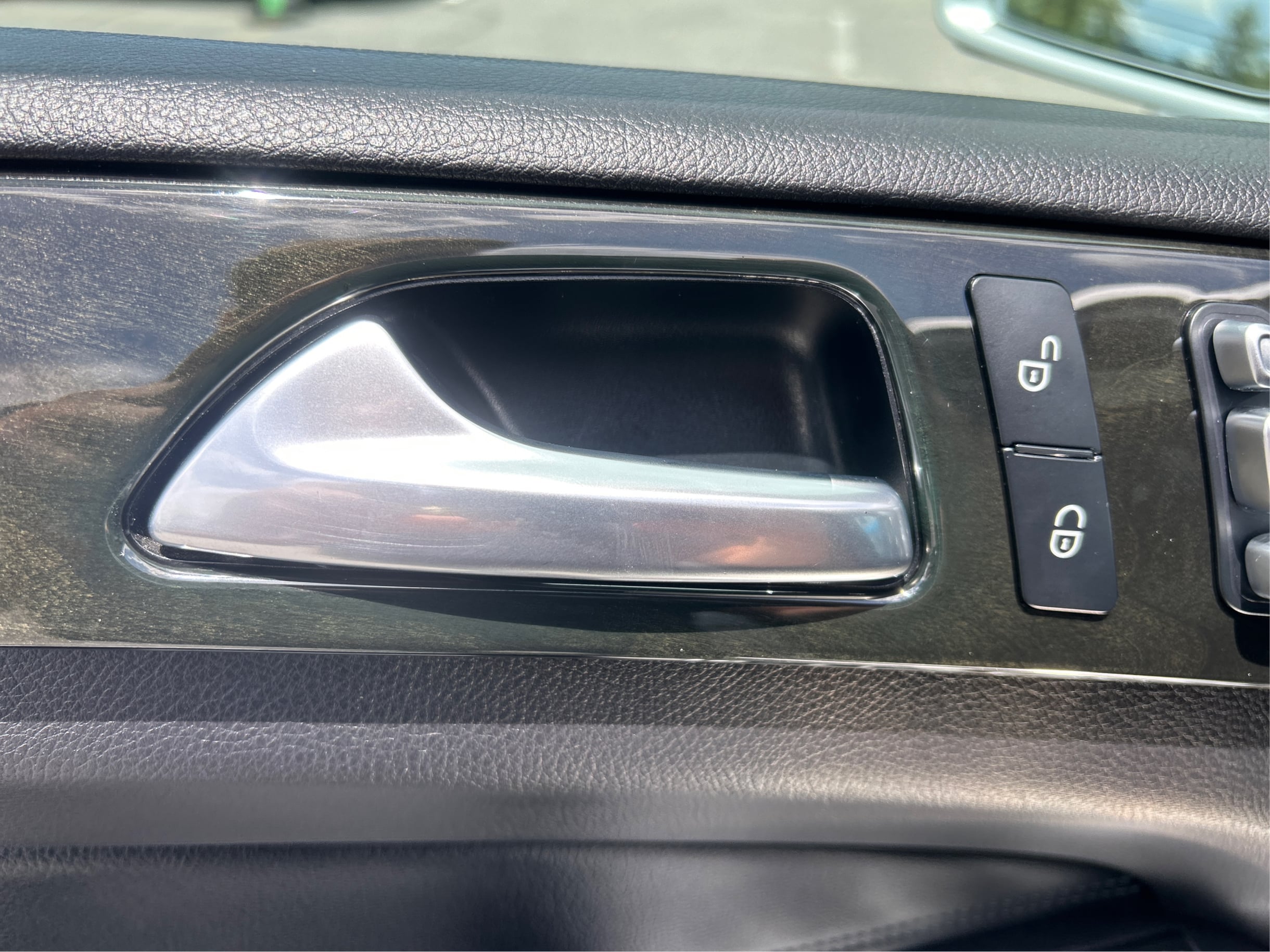 Photo 58 of this Mercedes-Benz GLS 450