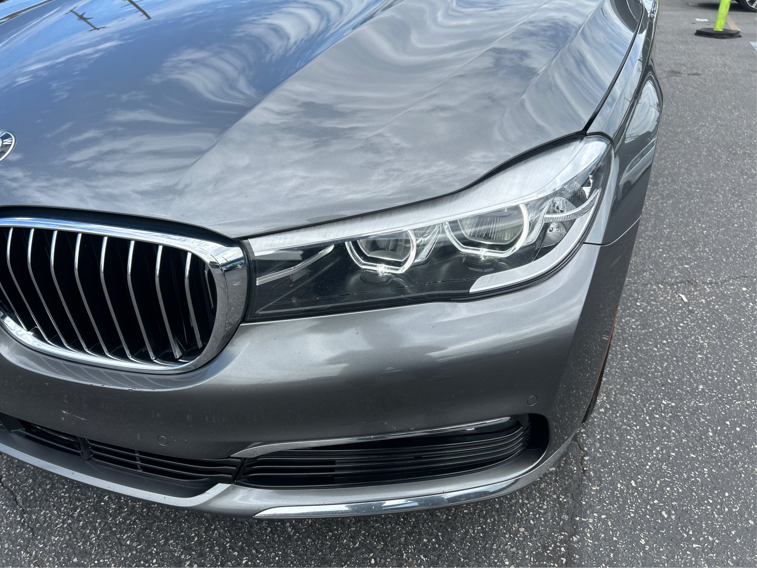 Photo 40 of this BMW 7 Series