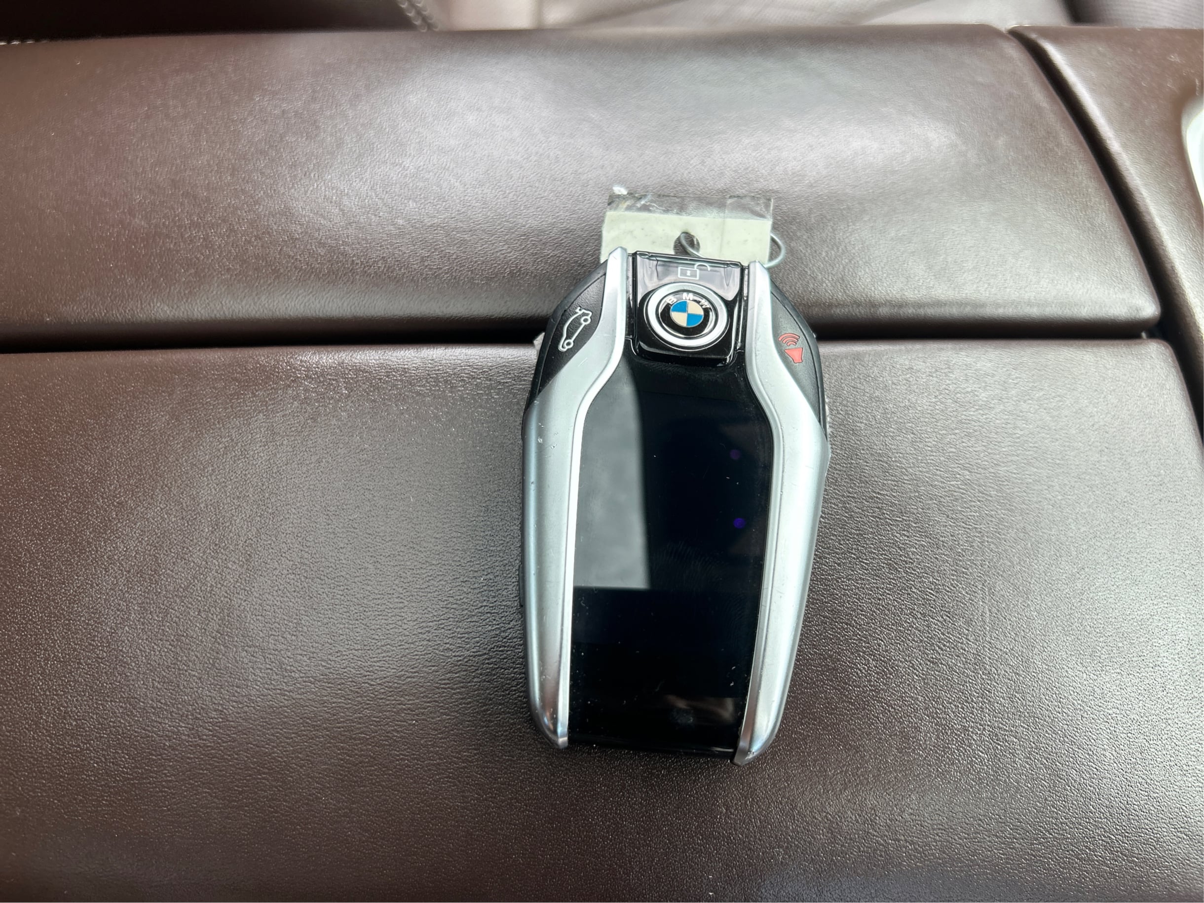Photo 57 of this BMW 7 Series
