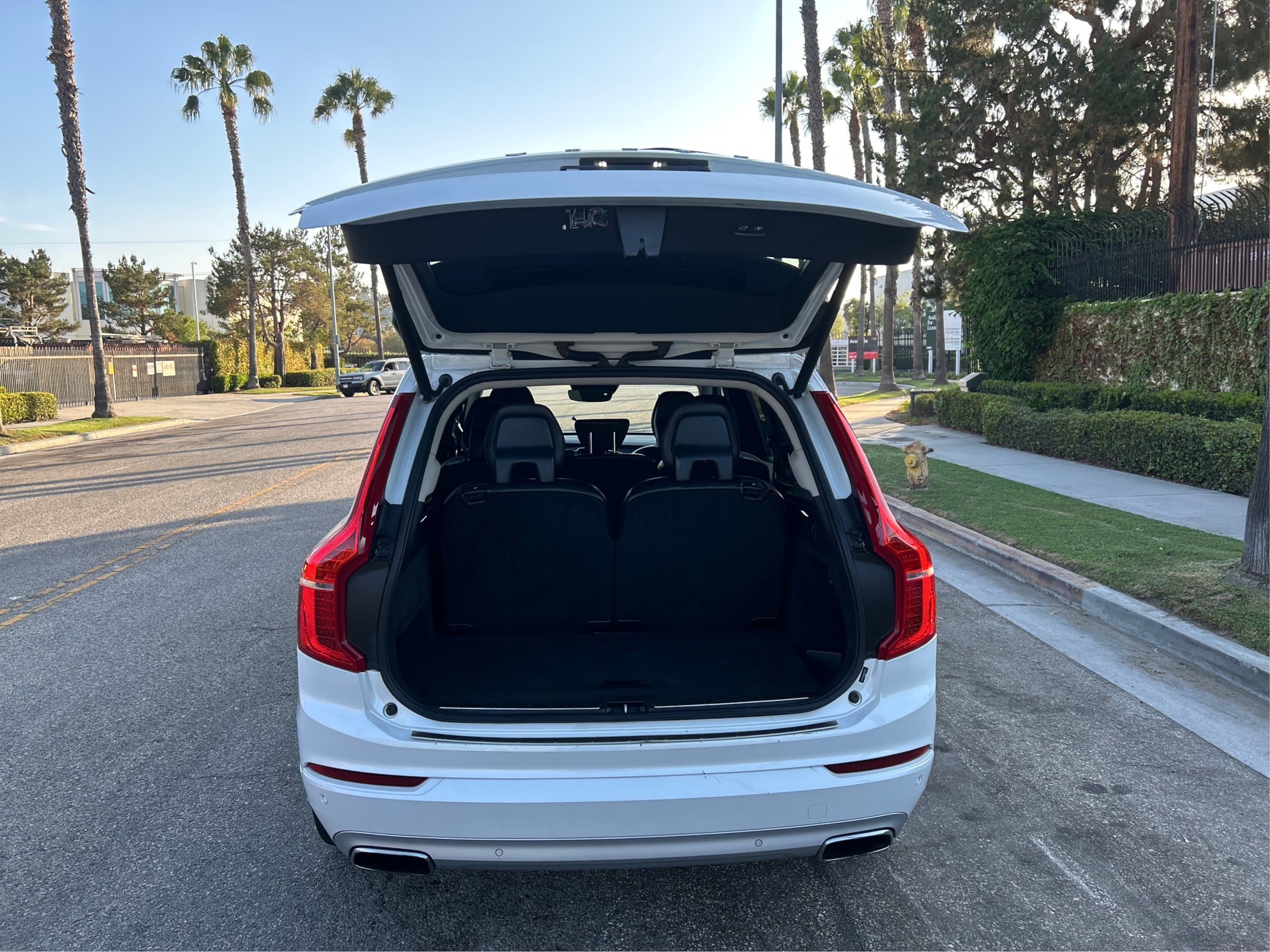 Photo 13 of this Volvo XC90