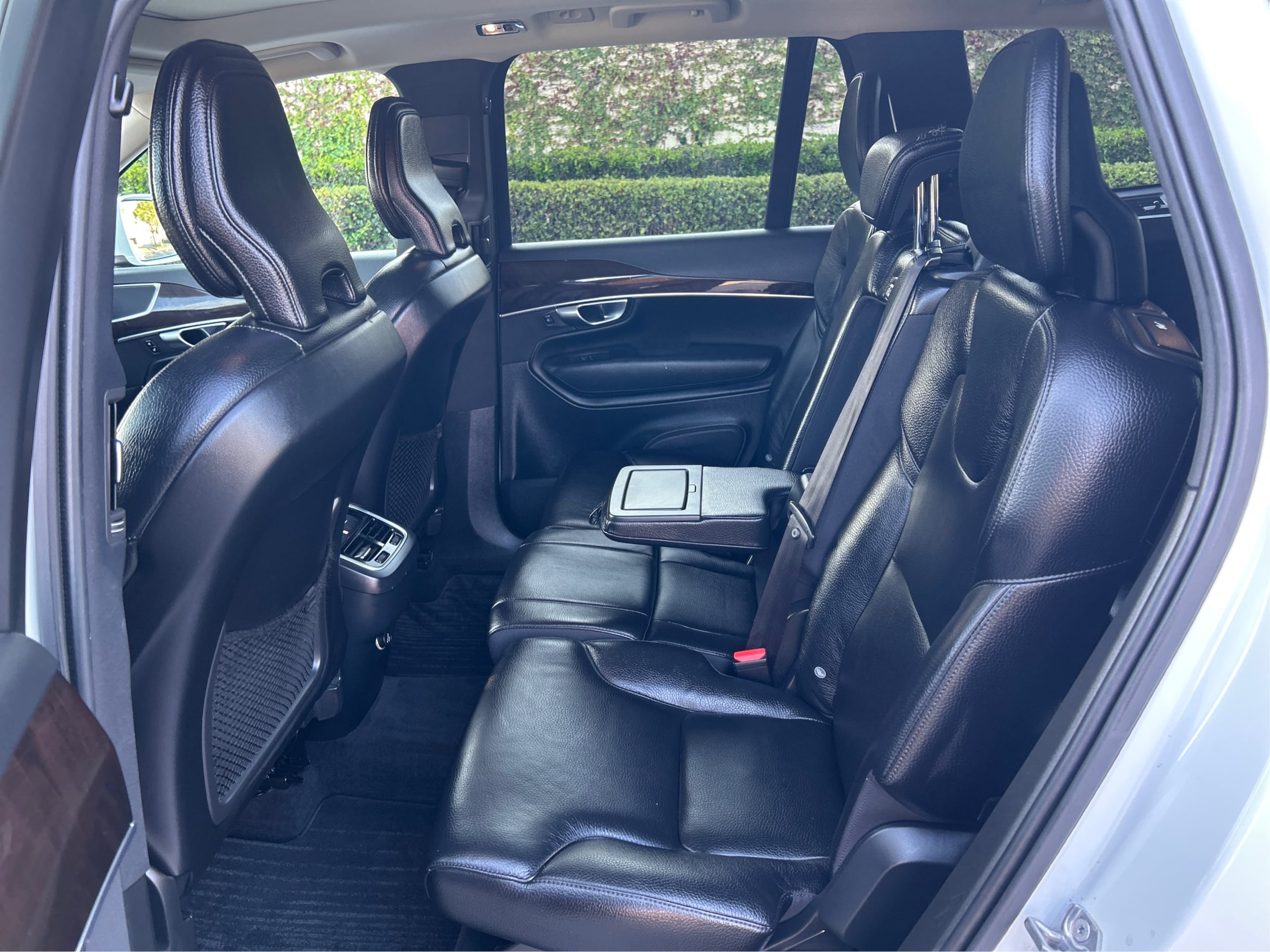 Photo 10 of this Volvo XC90