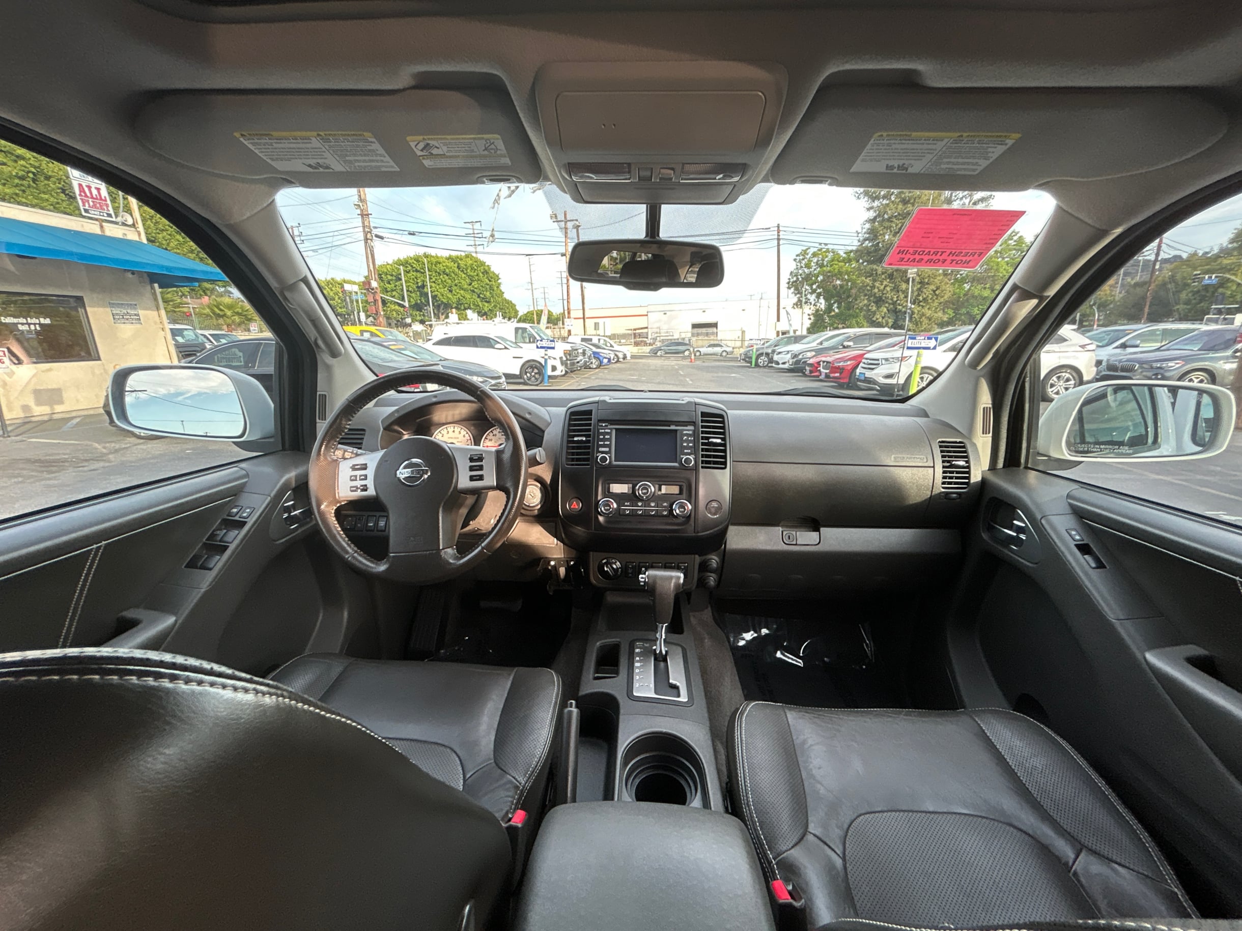 Photo 14 of this Nissan Frontier