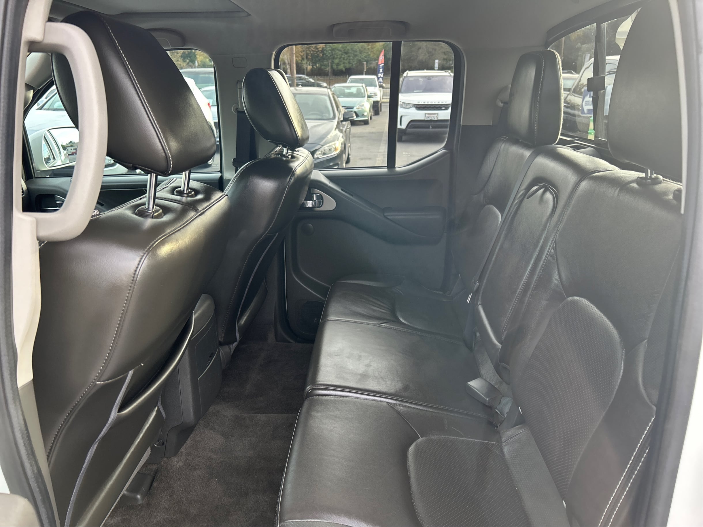 Photo 10 of this Nissan Frontier