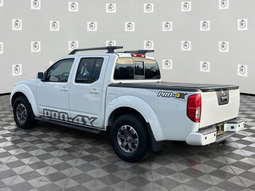 Photo 7 of this Nissan Frontier