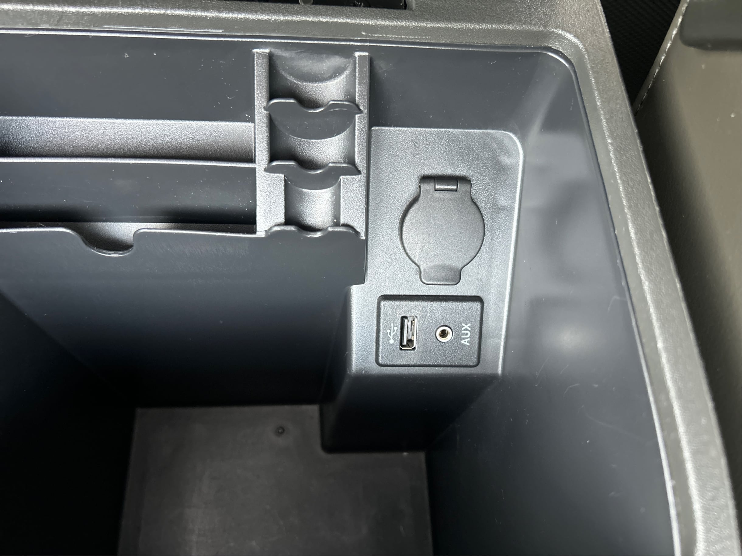 Photo 60 of this Nissan Frontier