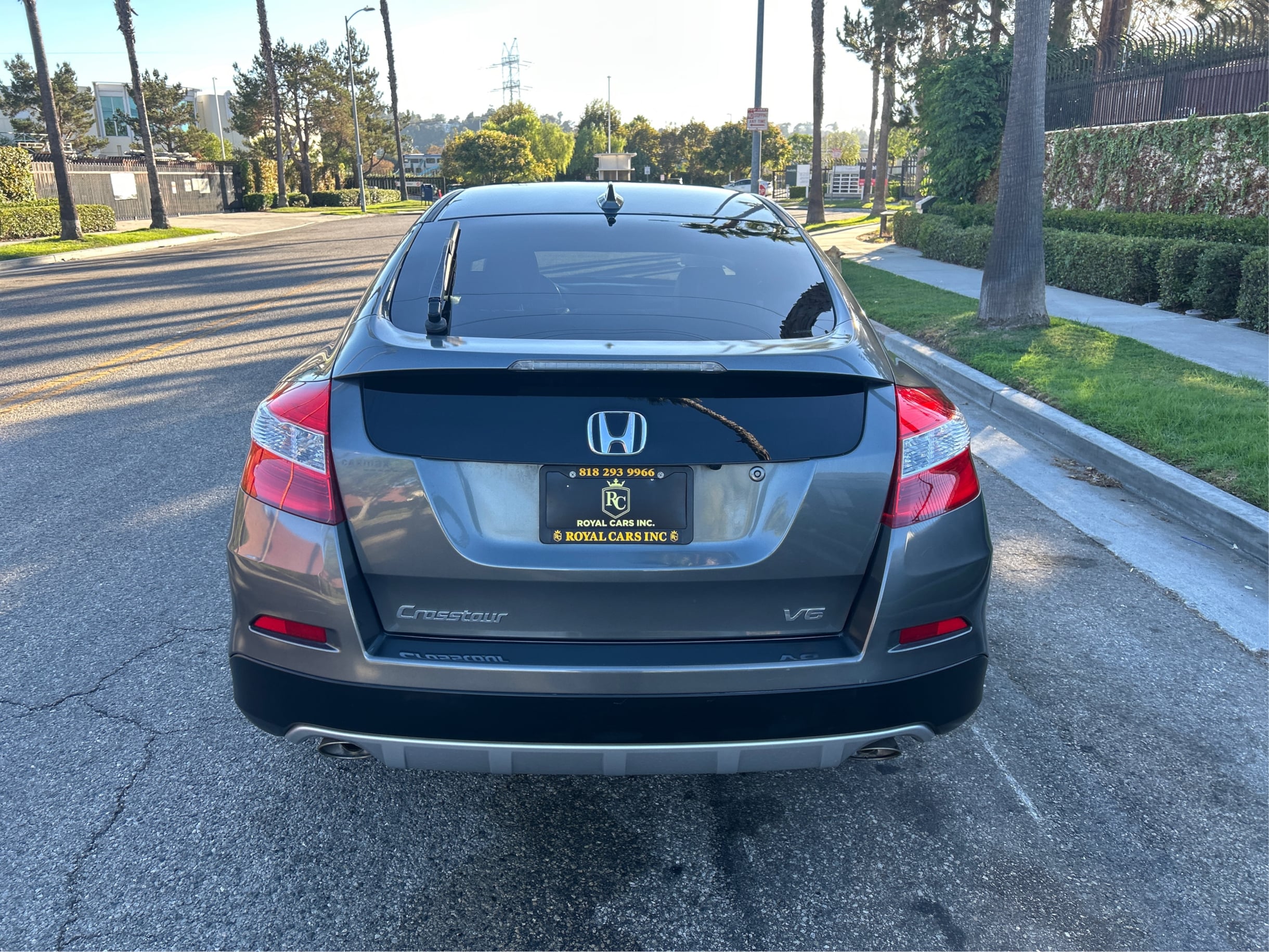 Photo 33 of this Honda Crosstour