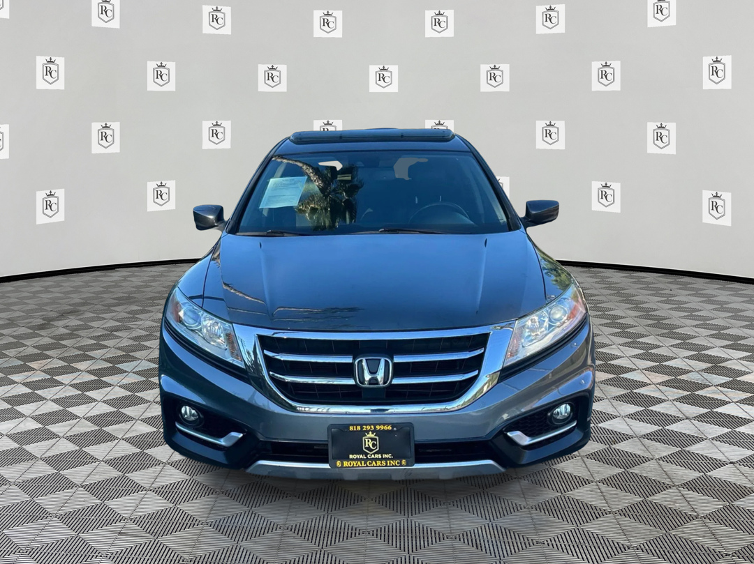 Photo 2 of this Honda Crosstour