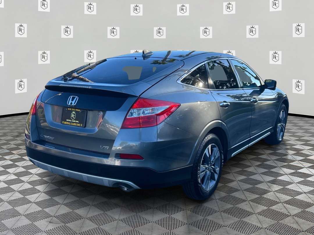 Photo 5 of this Honda Crosstour