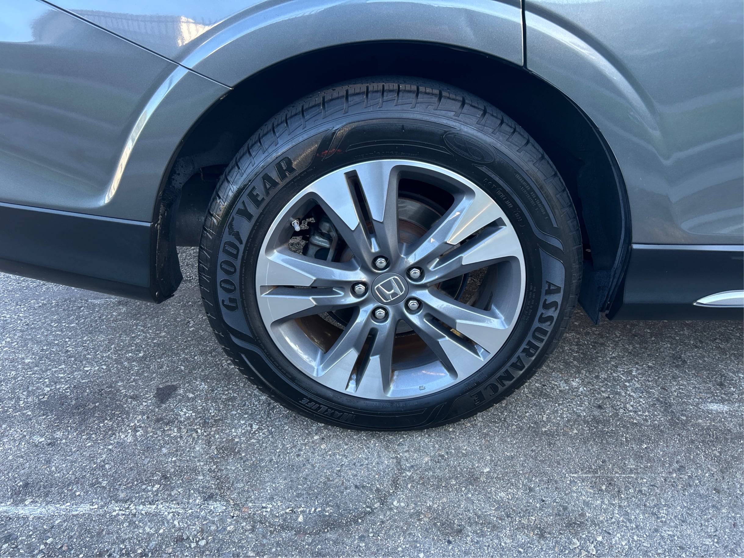 Photo 37 of this Honda Crosstour