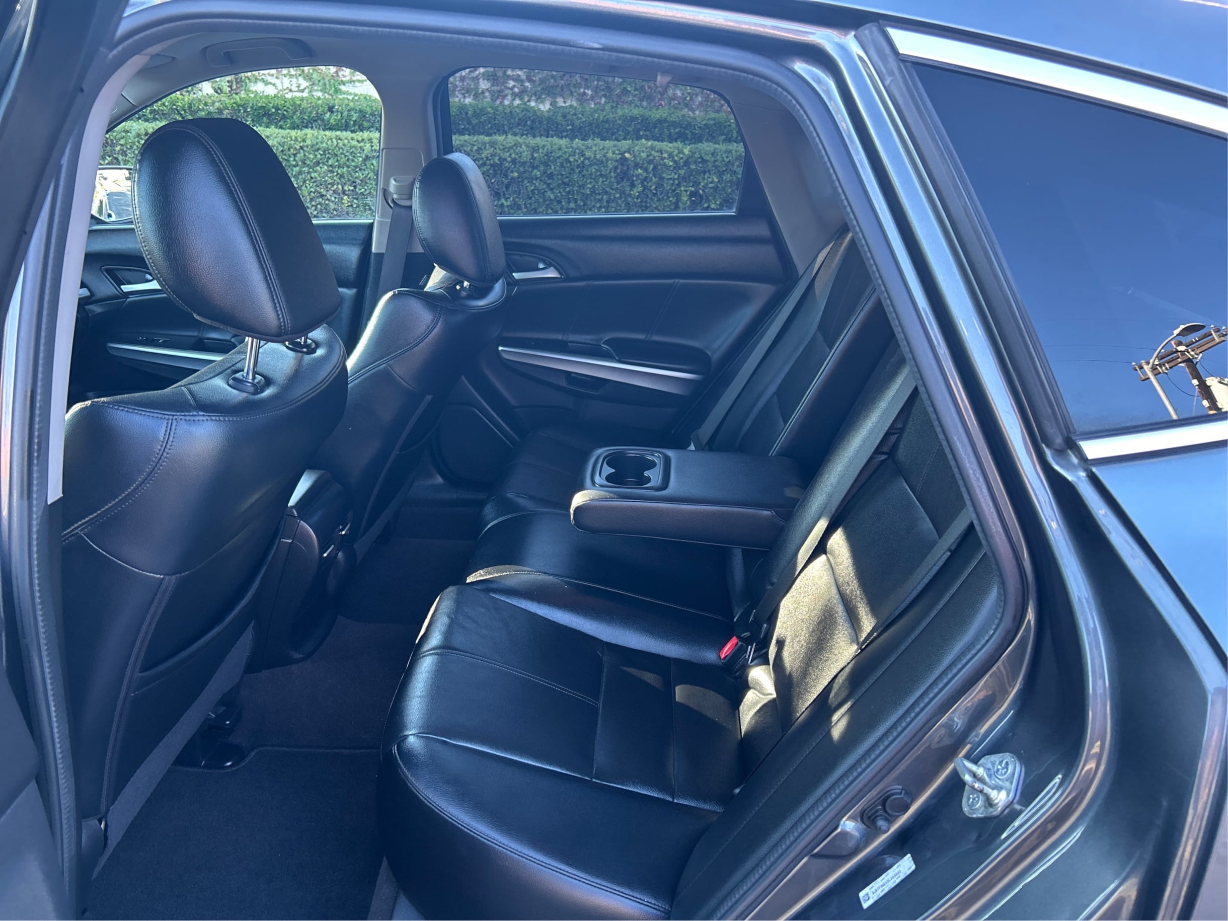 Photo 10 of this Honda Crosstour